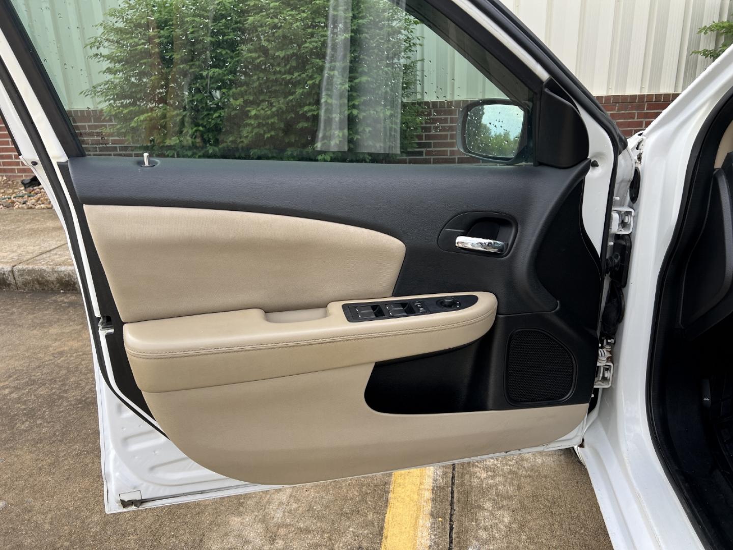 2013 WHITE /Tan Cloth Chrysler 200 Touring (1C3CCBBB2DN) with an 2.4L 4 Cyl. engine, Automatic transmission, located at 2990 Old Orchard Rd., Jackson, MO, 63755, 37.354214, -89.612106 - 2013 Chrysler 200 Touring 102xxx miles Front Wheel Drive 2.4L 4 Cyl. Automatic Power Driver Seat Heated Seats Cruise Remote Start Power Windows/Locks/Mirrors We have financing available and we accept trades! Fill out a credit application on our website or come by today! If you have any qu - Photo#12