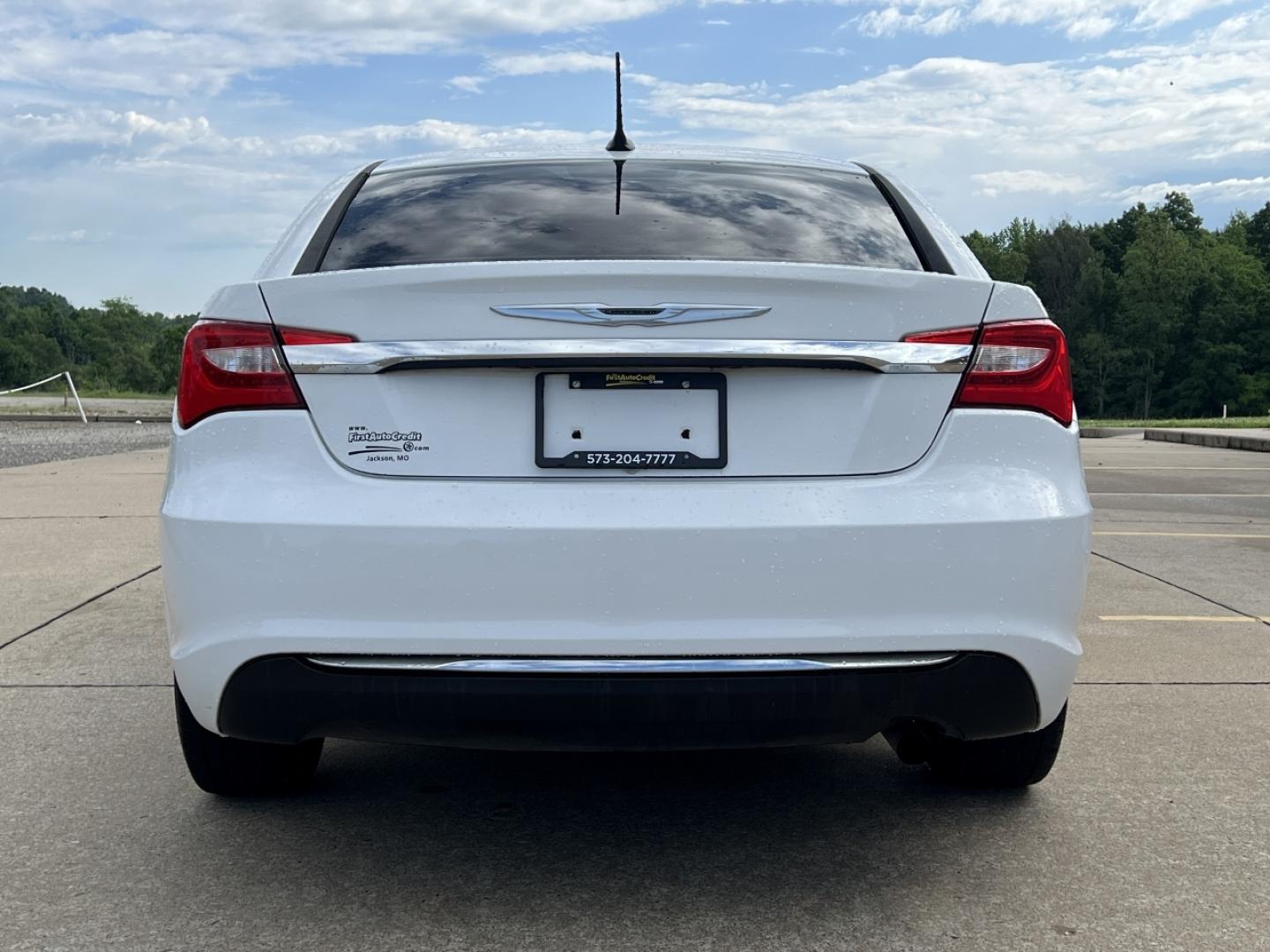 2013 WHITE /Tan Cloth Chrysler 200 Touring (1C3CCBBB2DN) with an 2.4L 4 Cyl. engine, Automatic transmission, located at 2990 Old Orchard Rd., Jackson, MO, 63755, 37.354214, -89.612106 - 2013 Chrysler 200 Touring 102xxx miles Front Wheel Drive 2.4L 4 Cyl. Automatic Power Driver Seat Heated Seats Cruise Remote Start Power Windows/Locks/Mirrors We have financing available and we accept trades! Fill out a credit application on our website or come by today! If you have any qu - Photo#10