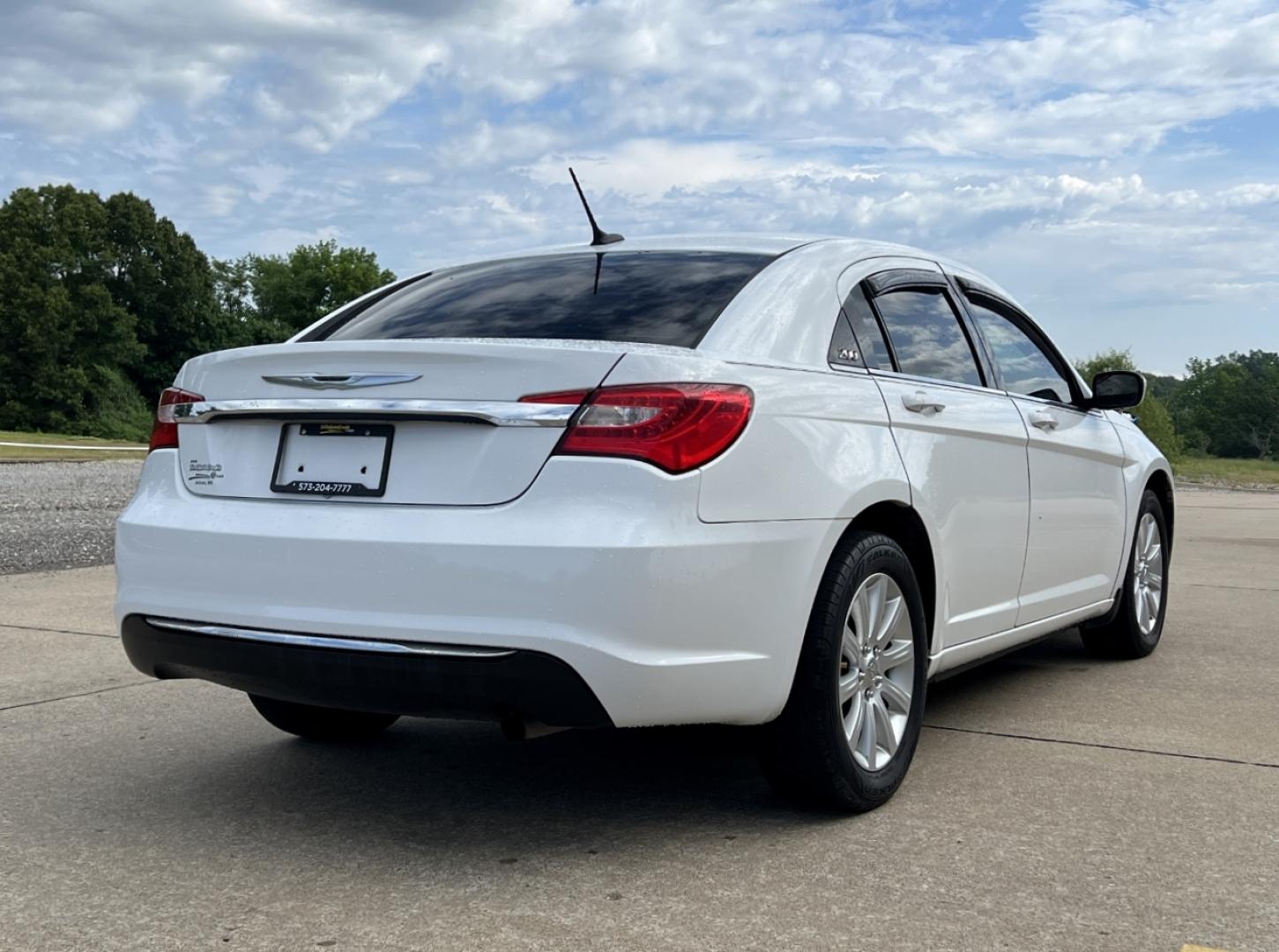 2013 WHITE /Tan Cloth Chrysler 200 Touring (1C3CCBBB2DN) with an 2.4L 4 Cyl. engine, Automatic transmission, located at 2990 Old Orchard Rd., Jackson, MO, 63755, 37.354214, -89.612106 - 2013 Chrysler 200 Touring 102xxx miles Front Wheel Drive 2.4L 4 Cyl. Automatic Power Driver Seat Heated Seats Cruise Remote Start Power Windows/Locks/Mirrors We have financing available and we accept trades! Fill out a credit application on our website or come by today! If you have any qu - Photo#8