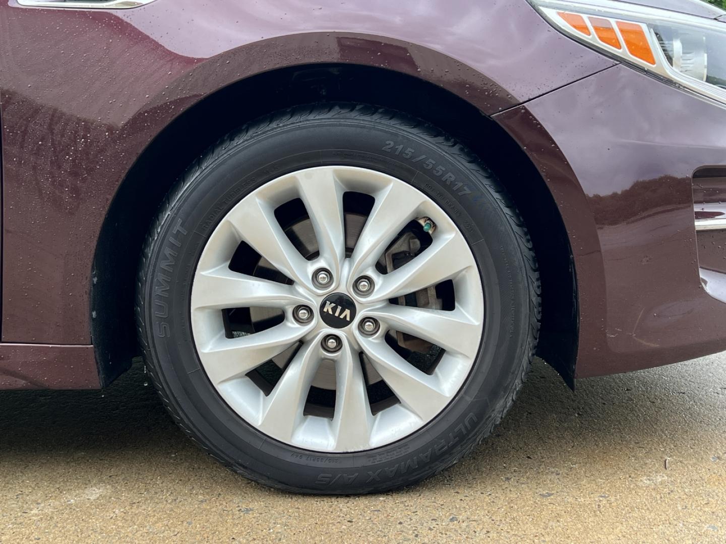 2016 MAROON /Black Cloth Kia Optima LX (5XXGT4L37GG) with an 2.4L 4 Cyl. engine, Automatic transmission, located at 506 S. Kingshighway, Cape Girardeau, MO, 63703, (573) 235-5000, 37.294994, -89.556206 - 2016 Kia Optima LX 112xxx miles Front Wheel Drive 2.4L 4 Cyl. Automatic Backup Camera Bluetooth Cruise Power Windows/Locks/Mirrors We have financing available and we accept trades! Fill out a credit application on our website or come by today! If you have any questions, give us a call at ( - Photo#32