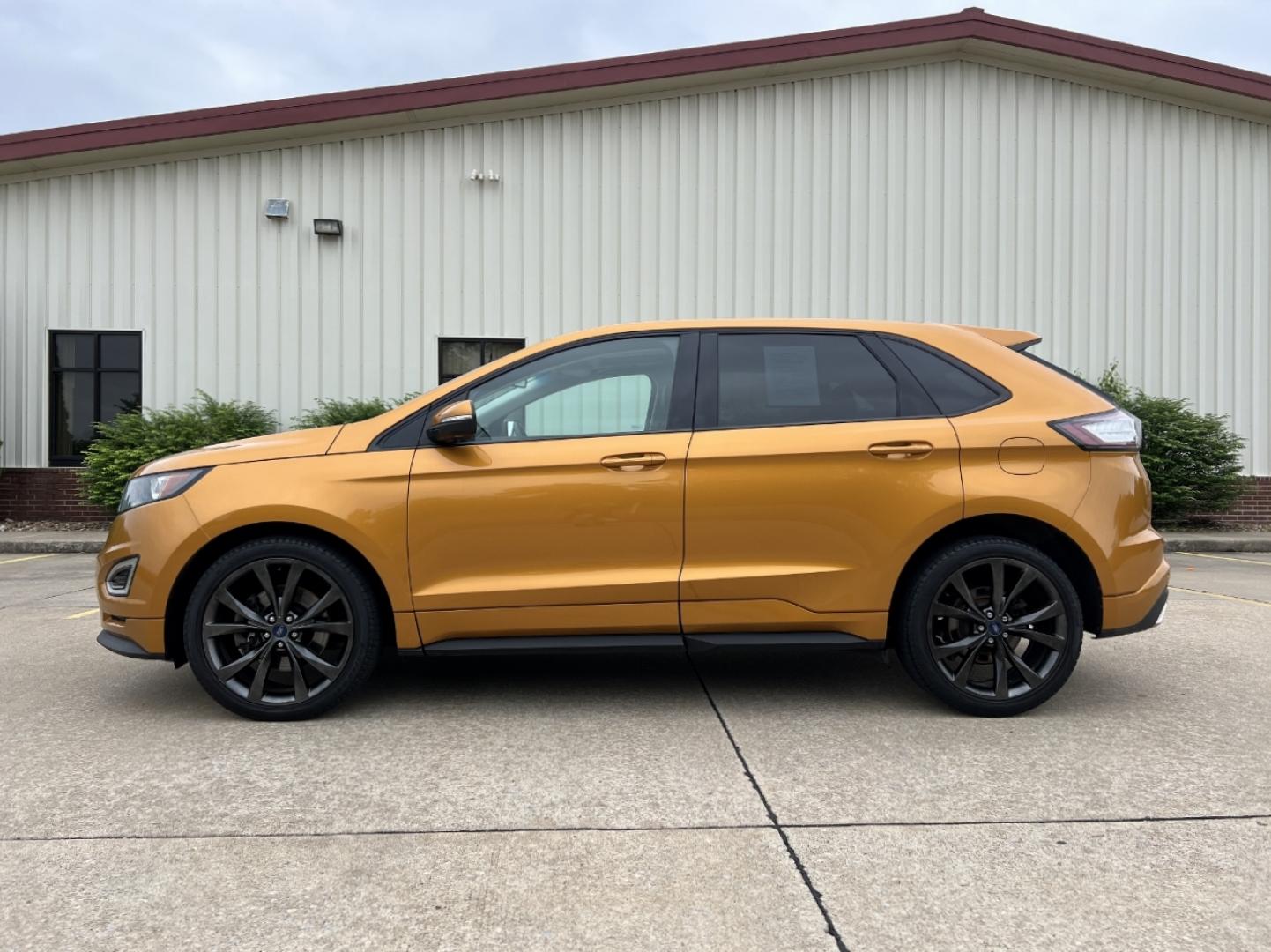 2015 ORANGE /Black Leather/Cloth Ford Edge Sport AWD (2FMTK4AP8FB) with an 2.7L V6 engine, Automatic transmission, located at 2990 Old Orchard Rd., Jackson, MO, 63755, 37.354214, -89.612106 - 2015 Ford Edge Sport 130xxx miles All Wheel Drive 2.7L V6 Automatic Navigation Power/Heated Seats Backup Camera Sunroof Bluetooth Cruise Power Windows/Locks/Mirrors We have financing available and we accept trades! Fill out a credit application on our website or come by today! If you ha - Photo#8