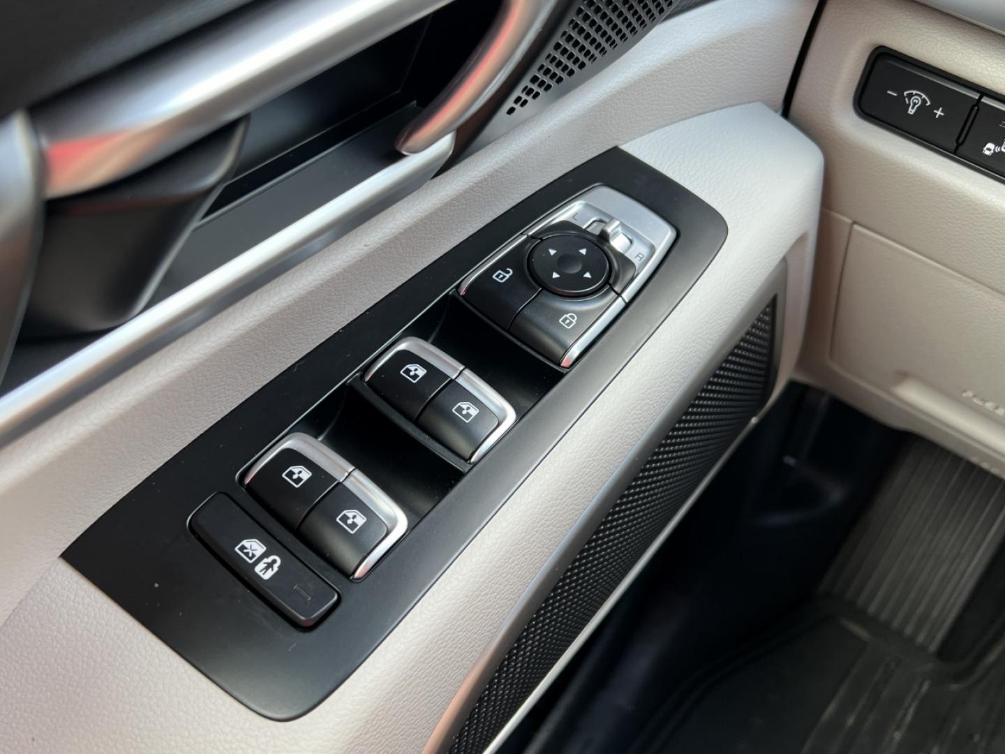 2021 GREEN /Gray Leather Kia Telluride S AWD (5XYP6DHC9MG) with an 3.8L V6 engine, Automatic transmission, located at 506 S. Kingshighway, Cape Girardeau, MO, 63703, (573) 235-5000, 37.294994, -89.556206 - 2021 Kia Telluride S 1-Owner Only 22xxx miles All Wheel Drive 3.8L V6 Automatic Leather 3rd Row Backup Camera Power Driver Seat Heated Seats Sunroof Bluetooth Cruise Remote Start Power Windows/Locks/Mirrors We have financing available and we accept trades! Fill out a credit applicati - Photo#31
