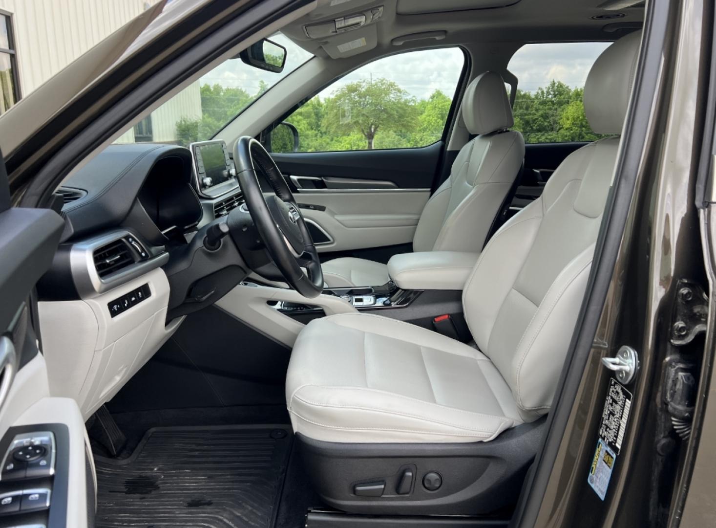 2021 GREEN /Gray Leather Kia Telluride S AWD (5XYP6DHC9MG) with an 3.8L V6 engine, Automatic transmission, located at 506 S. Kingshighway, Cape Girardeau, MO, 63703, (573) 235-5000, 37.294994, -89.556206 - 2021 Kia Telluride S 1-Owner Only 22xxx miles All Wheel Drive 3.8L V6 Automatic Leather 3rd Row Backup Camera Power Driver Seat Heated Seats Sunroof Bluetooth Cruise Remote Start Power Windows/Locks/Mirrors We have financing available and we accept trades! Fill out a credit applicati - Photo#15