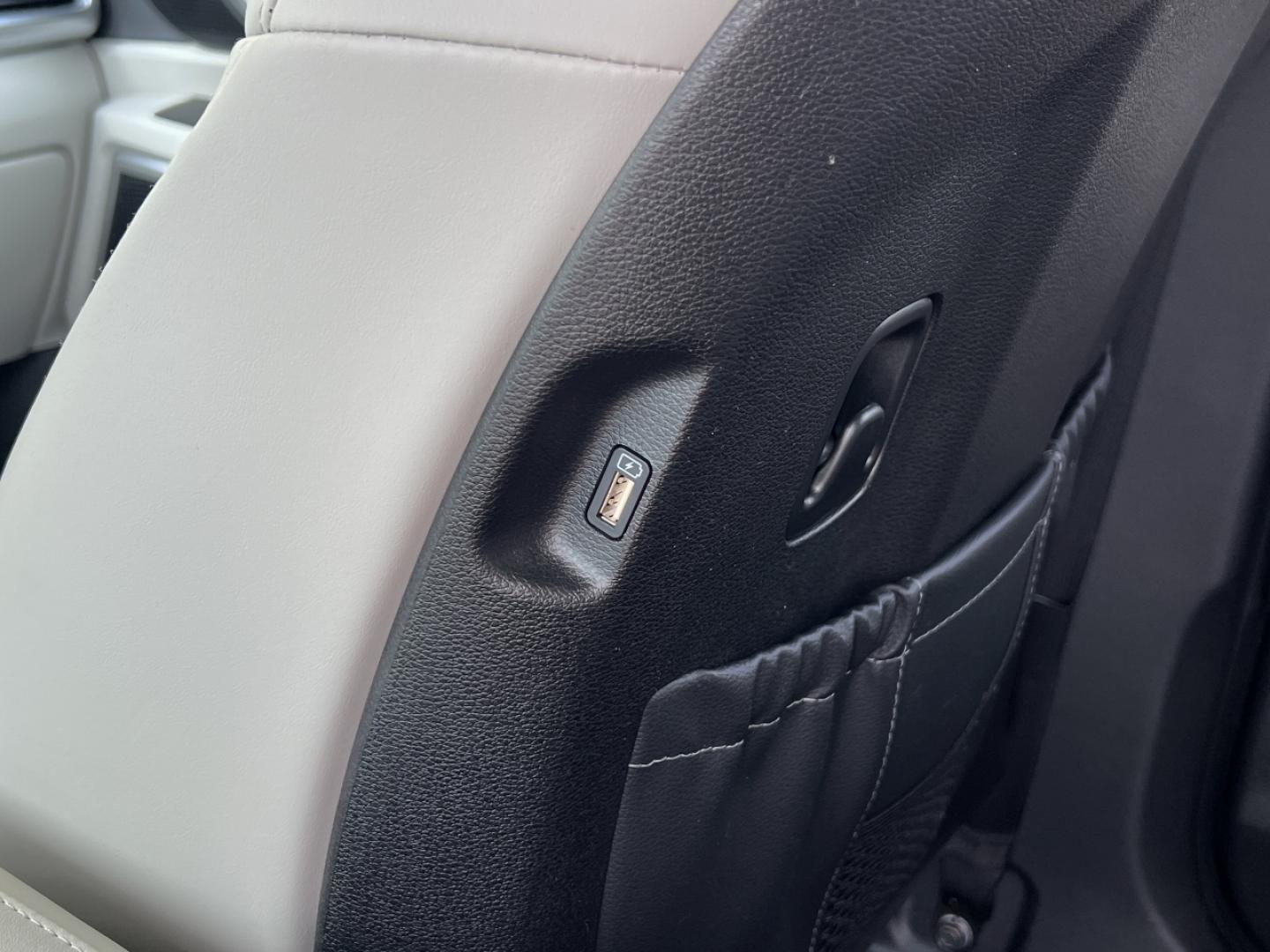 2021 GREEN /Gray Leather Kia Telluride S AWD (5XYP6DHC9MG) with an 3.8L V6 engine, Automatic transmission, located at 506 S. Kingshighway, Cape Girardeau, MO, 63703, (573) 235-5000, 37.294994, -89.556206 - 2021 Kia Telluride S 1-Owner Only 22xxx miles All Wheel Drive 3.8L V6 Automatic Leather 3rd Row Backup Camera Power Driver Seat Heated Seats Sunroof Bluetooth Cruise Remote Start Power Windows/Locks/Mirrors We have financing available and we accept trades! Fill out a credit applicati - Photo#35