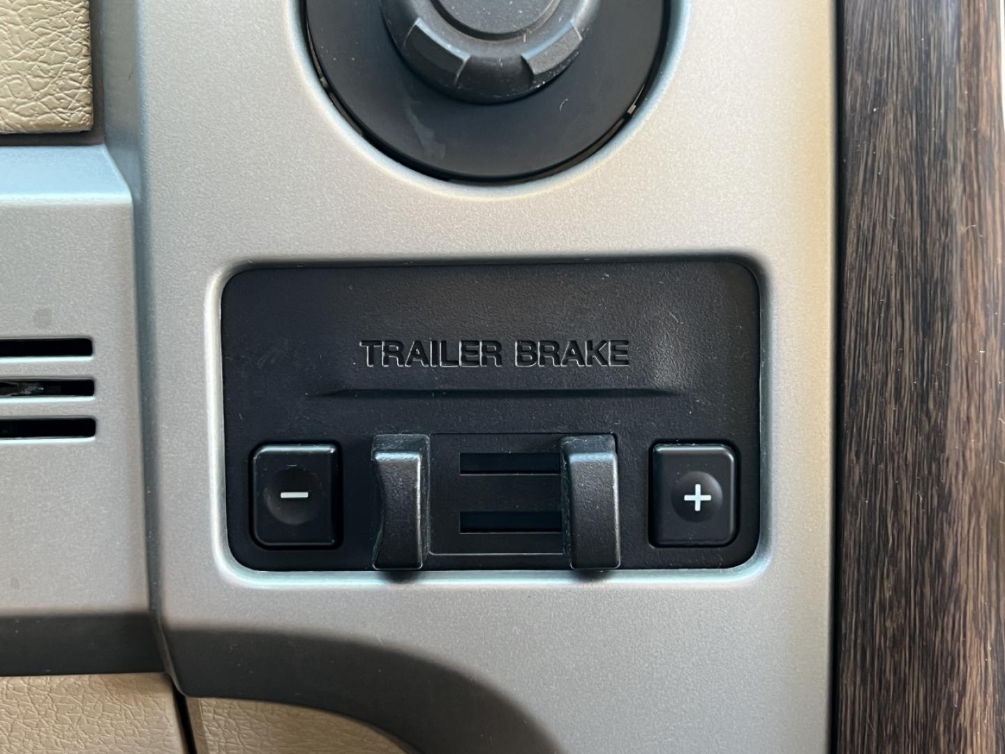 2013 BLACK /Tan Leather Ford F-150 Lariat SuperCrew 6.5-ft. Bed 4WD (1FTFW1EF4DK) with an 5.0L V8 engine, Automatic transmission, located at 506 S. Kingshighway, Cape Girardeau, MO, 63703, (573) 235-5000, 37.294994, -89.556206 - 2013 Ford F-150 Lariat 103xxx miles 4x4 5.0L V8 Automatic Leather Navigation Backup Camera Power/Heated/Cooled Seats Sunroof Bluetooth Remote Start Cruise Power Windows/Locks/Mirrors We have financing available and we accept trades! Fill out a credit application on our website or come - Photo#26