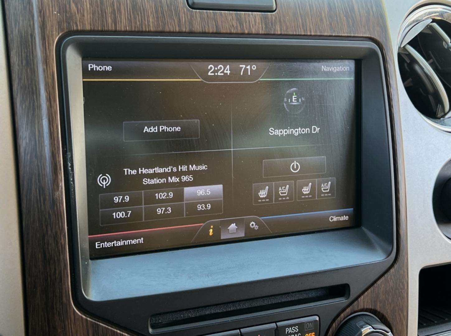 2013 BLACK /Tan Leather Ford F-150 Lariat SuperCrew 6.5-ft. Bed 4WD (1FTFW1EF4DK) with an 5.0L V8 engine, Automatic transmission, located at 506 S. Kingshighway, Cape Girardeau, MO, 63703, (573) 235-5000, 37.294994, -89.556206 - 2013 Ford F-150 Lariat 103xxx miles 4x4 5.0L V8 Automatic Leather Navigation Backup Camera Power/Heated/Cooled Seats Sunroof Bluetooth Remote Start Cruise Power Windows/Locks/Mirrors We have financing available and we accept trades! Fill out a credit application on our website or come - Photo#4