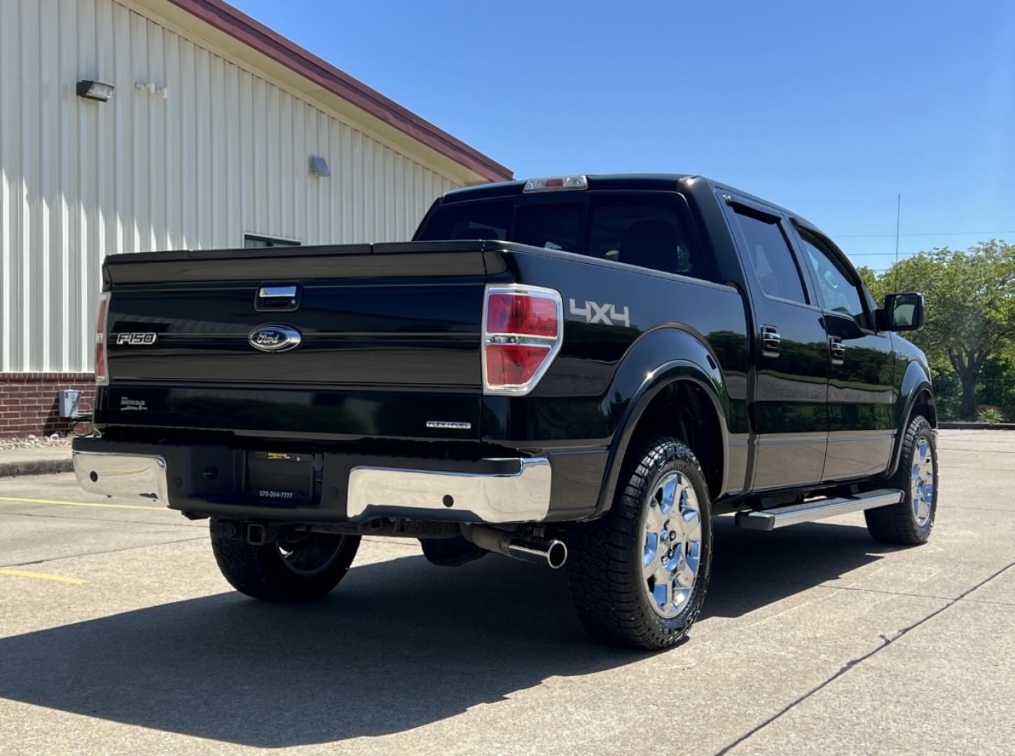 2013 BLACK /Tan Leather Ford F-150 Lariat SuperCrew 6.5-ft. Bed 4WD (1FTFW1EF4DK) with an 5.0L V8 engine, Automatic transmission, located at 506 S. Kingshighway, Cape Girardeau, MO, 63703, (573) 235-5000, 37.294994, -89.556206 - 2013 Ford F-150 Lariat 103xxx miles 4x4 5.0L V8 Automatic Leather Navigation Backup Camera Power/Heated/Cooled Seats Sunroof Bluetooth Remote Start Cruise Power Windows/Locks/Mirrors We have financing available and we accept trades! Fill out a credit application on our website or come - Photo#12