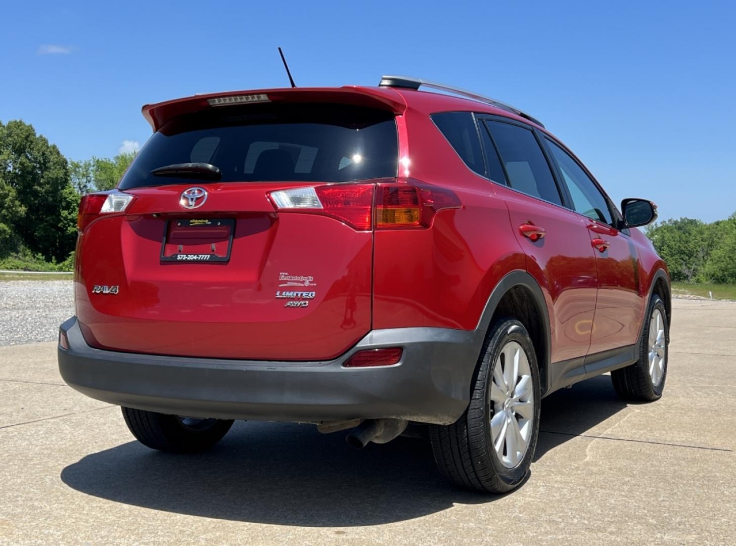 2013 RED /Gray Leather Toyota RAV4 Limited AWD (2T3DFREV4DW) with an 2.5L 4 Cyl. engine, Automatic transmission, located at 506 S. Kingshighway, Cape Girardeau, MO, 63703, (573) 235-5000, 37.294994, -89.556206 - 2013 Toyota RAV4 Limited 121xxx miles All Wheel Drive 2.5L 4 Cyl. Automatic Leather Backup Camera Sunroof Power Driver Seat Heated Seats Bluetooth Cruise Power Windows/Locks/Mirrors We have financing available and we accept trades! Fill out a credit application on our website or come by - Photo#9