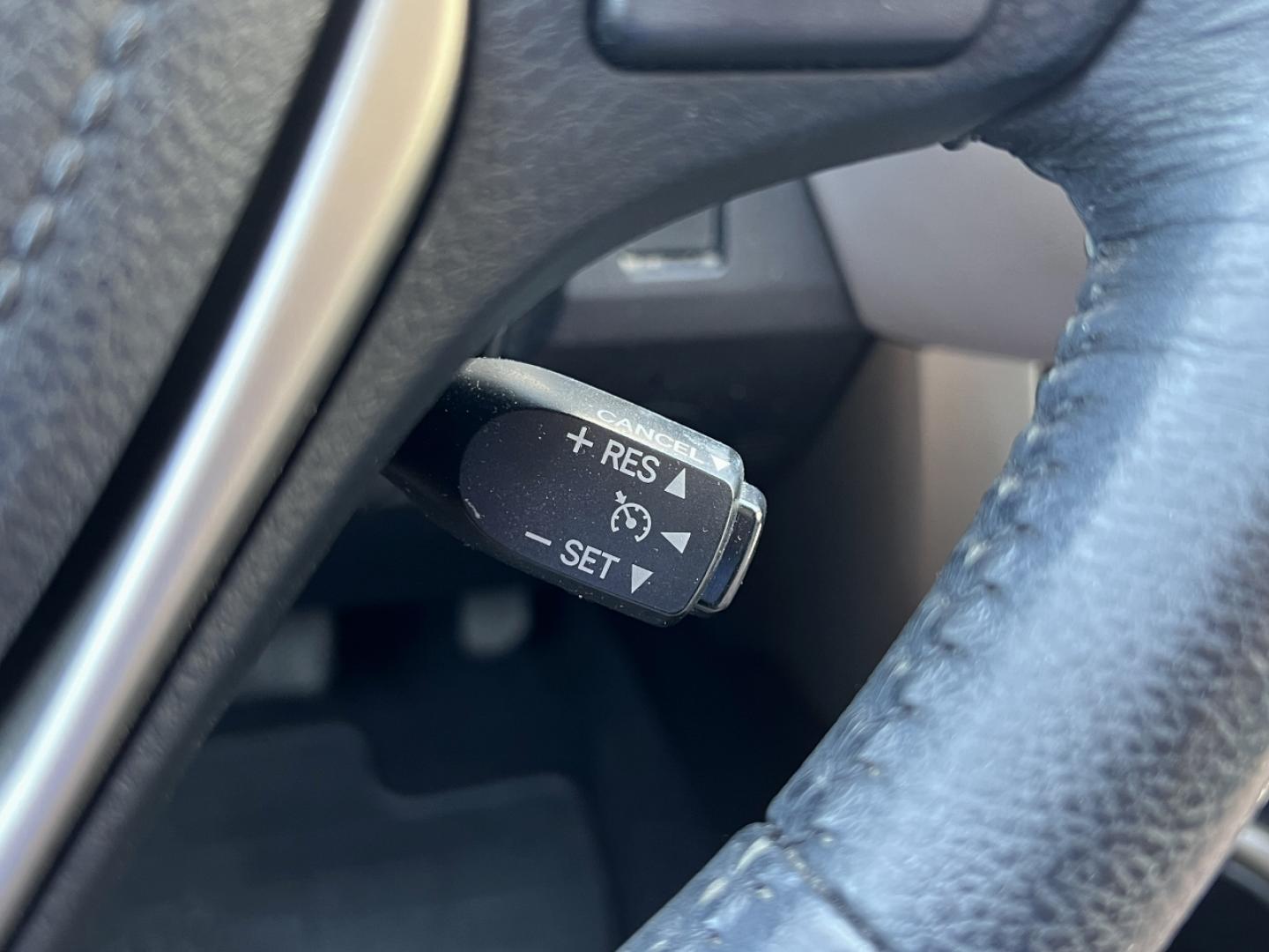 2013 RED /Gray Leather Toyota RAV4 Limited AWD (2T3DFREV4DW) with an 2.5L 4 Cyl. engine, Automatic transmission, located at 506 S. Kingshighway, Cape Girardeau, MO, 63703, (573) 235-5000, 37.294994, -89.556206 - 2013 Toyota RAV4 Limited 121xxx miles All Wheel Drive 2.5L 4 Cyl. Automatic Leather Backup Camera Sunroof Power Driver Seat Heated Seats Bluetooth Cruise Power Windows/Locks/Mirrors We have financing available and we accept trades! Fill out a credit application on our website or come by - Photo#24