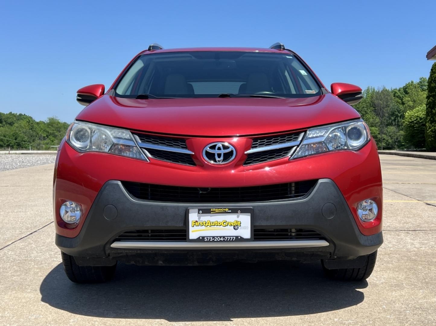 2013 RED /Gray Leather Toyota RAV4 Limited AWD (2T3DFREV4DW) with an 2.5L 4 Cyl. engine, Automatic transmission, located at 506 S. Kingshighway, Cape Girardeau, MO, 63703, (573) 235-5000, 37.294994, -89.556206 - 2013 Toyota RAV4 Limited 121xxx miles All Wheel Drive 2.5L 4 Cyl. Automatic Leather Backup Camera Sunroof Power Driver Seat Heated Seats Bluetooth Cruise Power Windows/Locks/Mirrors We have financing available and we accept trades! Fill out a credit application on our website or come by - Photo#12
