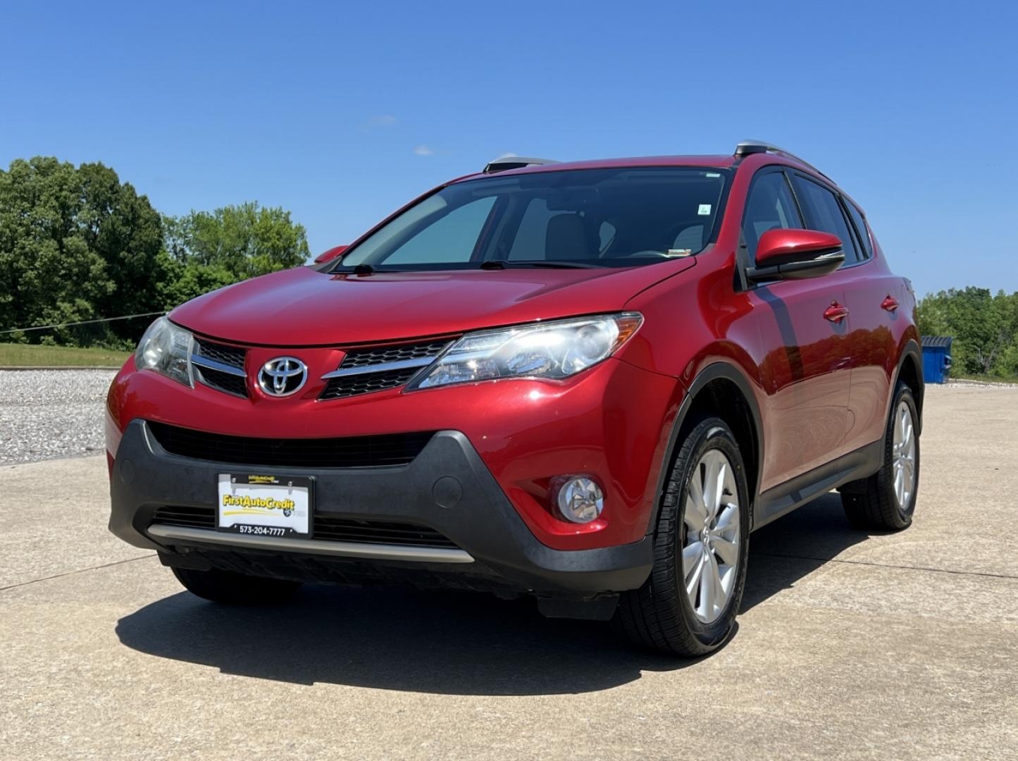 2013 RED /Gray Leather Toyota RAV4 Limited AWD (2T3DFREV4DW) with an 2.5L 4 Cyl. engine, Automatic transmission, located at 506 S. Kingshighway, Cape Girardeau, MO, 63703, (573) 235-5000, 37.294994, -89.556206 - 2013 Toyota RAV4 Limited 121xxx miles All Wheel Drive 2.5L 4 Cyl. Automatic Leather Backup Camera Sunroof Power Driver Seat Heated Seats Bluetooth Cruise Power Windows/Locks/Mirrors We have financing available and we accept trades! Fill out a credit application on our website or come by - Photo#6