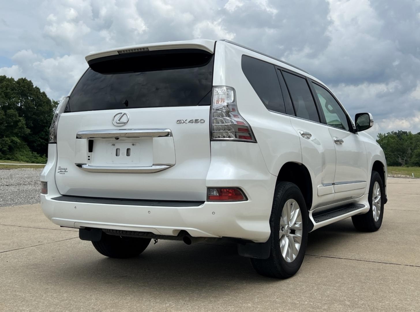 2015 WHITE /Tan Leather Lexus GX 460 Base (JTJBM7FX8F5) with an 4.6L V8 engine, Automatic transmission, located at 2990 Old Orchard Rd., Jackson, MO, 63755, 37.354214, -89.612106 - 2015 Lexus GX 460 123xxx miles 4 Wheel Drive 4.6L V8 Automatic Leather 3rd Row Rear Entertainment Navigation Power/Heated/Cooled Seats Heated Rear Seats Backup Camera Sunroof Bluetooth Cruise Power Windows/Locks/Mirrors We have financing available and we accept trades! Fill out a cre - Photo#13