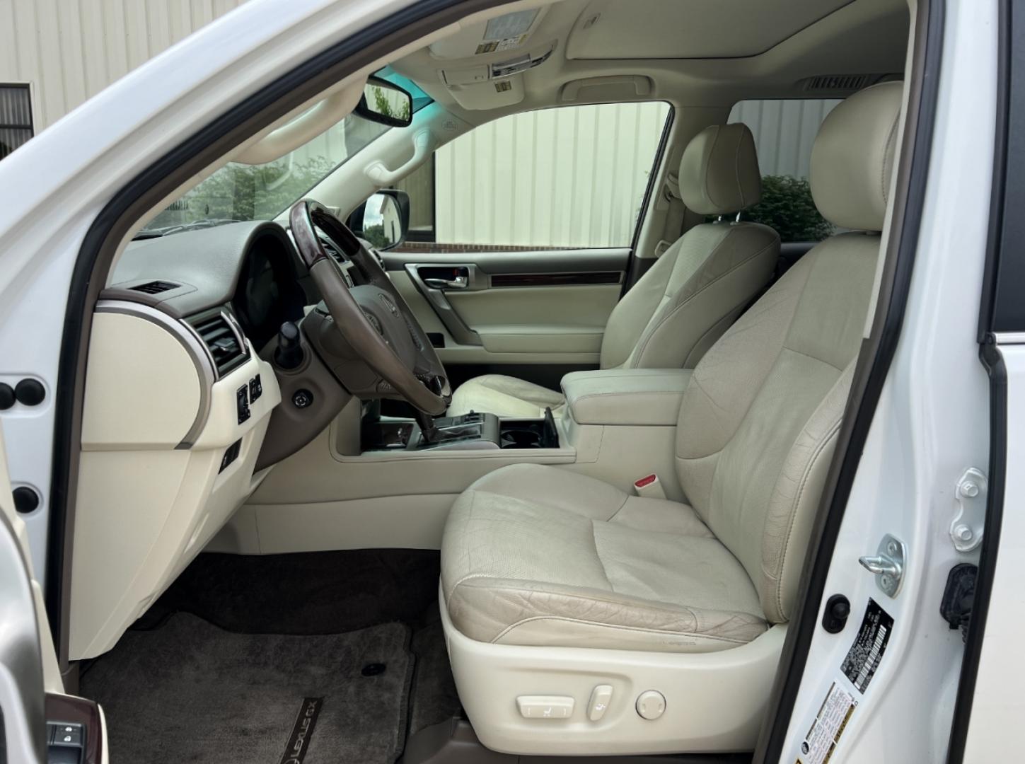 2015 WHITE /Tan Leather Lexus GX 460 Base (JTJBM7FX8F5) with an 4.6L V8 engine, Automatic transmission, located at 2990 Old Orchard Rd., Jackson, MO, 63755, 37.354214, -89.612106 - 2015 Lexus GX 460 123xxx miles 4 Wheel Drive 4.6L V8 Automatic Leather 3rd Row Rear Entertainment Navigation Power/Heated/Cooled Seats Heated Rear Seats Backup Camera Sunroof Bluetooth Cruise Power Windows/Locks/Mirrors We have financing available and we accept trades! Fill out a cre - Photo#18