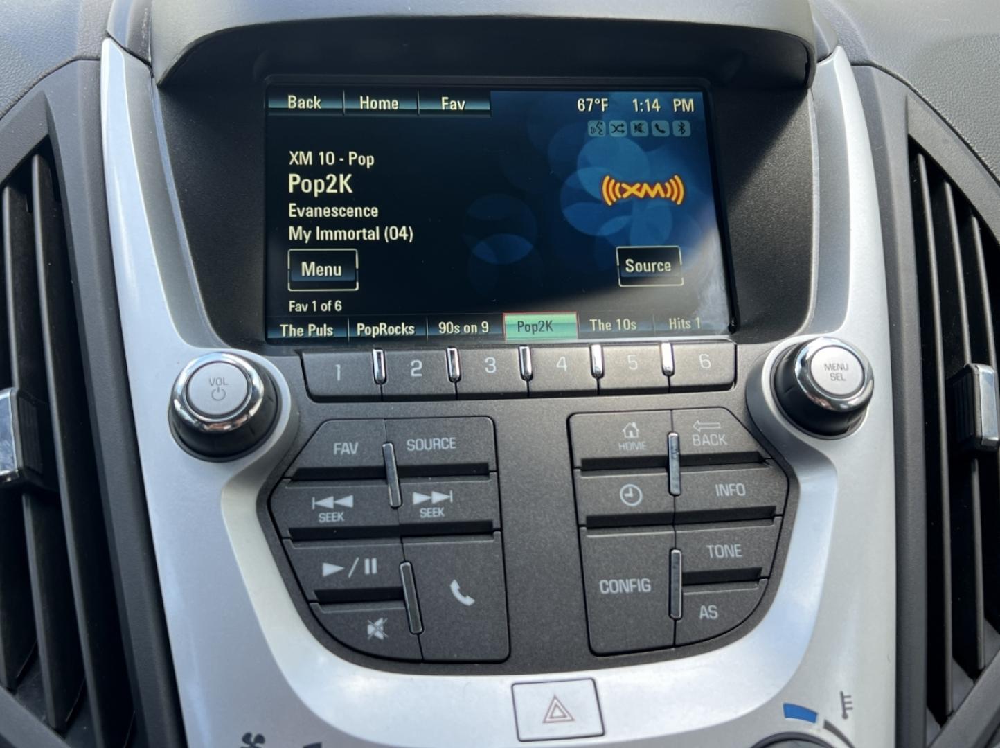 2017 GRAY /Black Cloth Chevrolet Equinox LT 2WD (2GNALCEKXH1) with an 2.4L 4 Cyl. engine, Automatic transmission, located at 2990 Old Orchard Rd., Jackson, MO, 63755, 37.354214, -89.612106 - 2017 Chevrolet Equinox LT 131xxx miles Front Wheel Drive 2.4L 4 Cyl. Automatic Backup Camera Bluetooth Cruise Power Windows/Locks/Mirrors We have financing available and we accept trades! Fill out a credit application on our website or come by today! If you have any questions, give us a ca - Photo#21