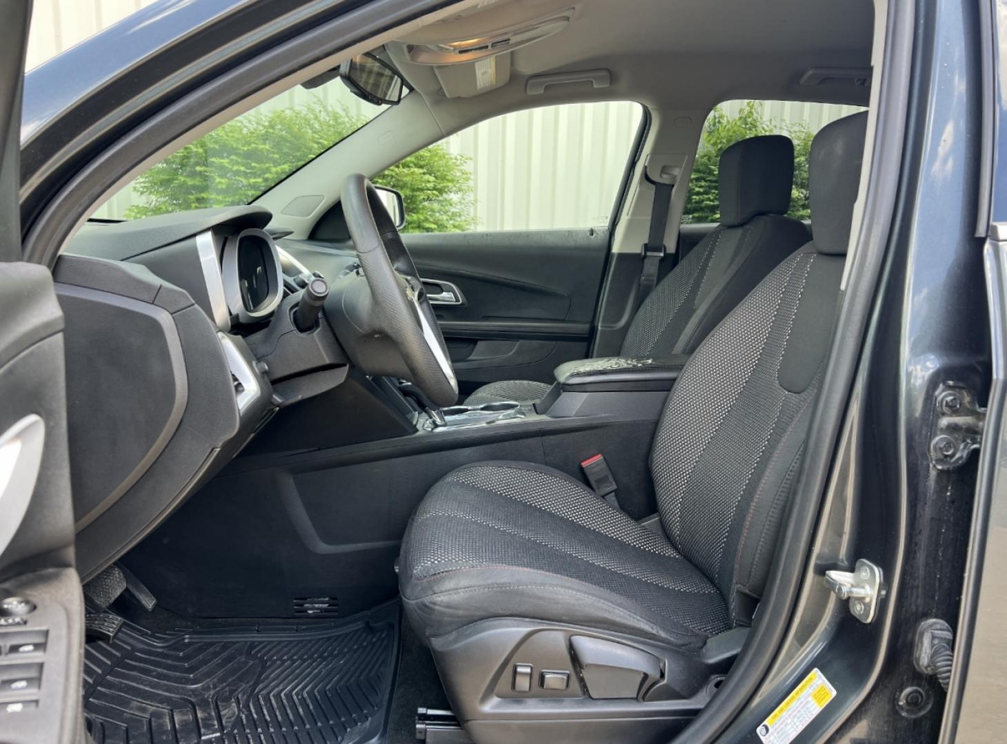 2017 GRAY /Black Cloth Chevrolet Equinox LT 2WD (2GNALCEKXH1) with an 2.4L 4 Cyl. engine, Automatic transmission, located at 2990 Old Orchard Rd., Jackson, MO, 63755, 37.354214, -89.612106 - 2017 Chevrolet Equinox LT 131xxx miles Front Wheel Drive 2.4L 4 Cyl. Automatic Backup Camera Bluetooth Cruise Power Windows/Locks/Mirrors We have financing available and we accept trades! Fill out a credit application on our website or come by today! If you have any questions, give us a ca - Photo#11