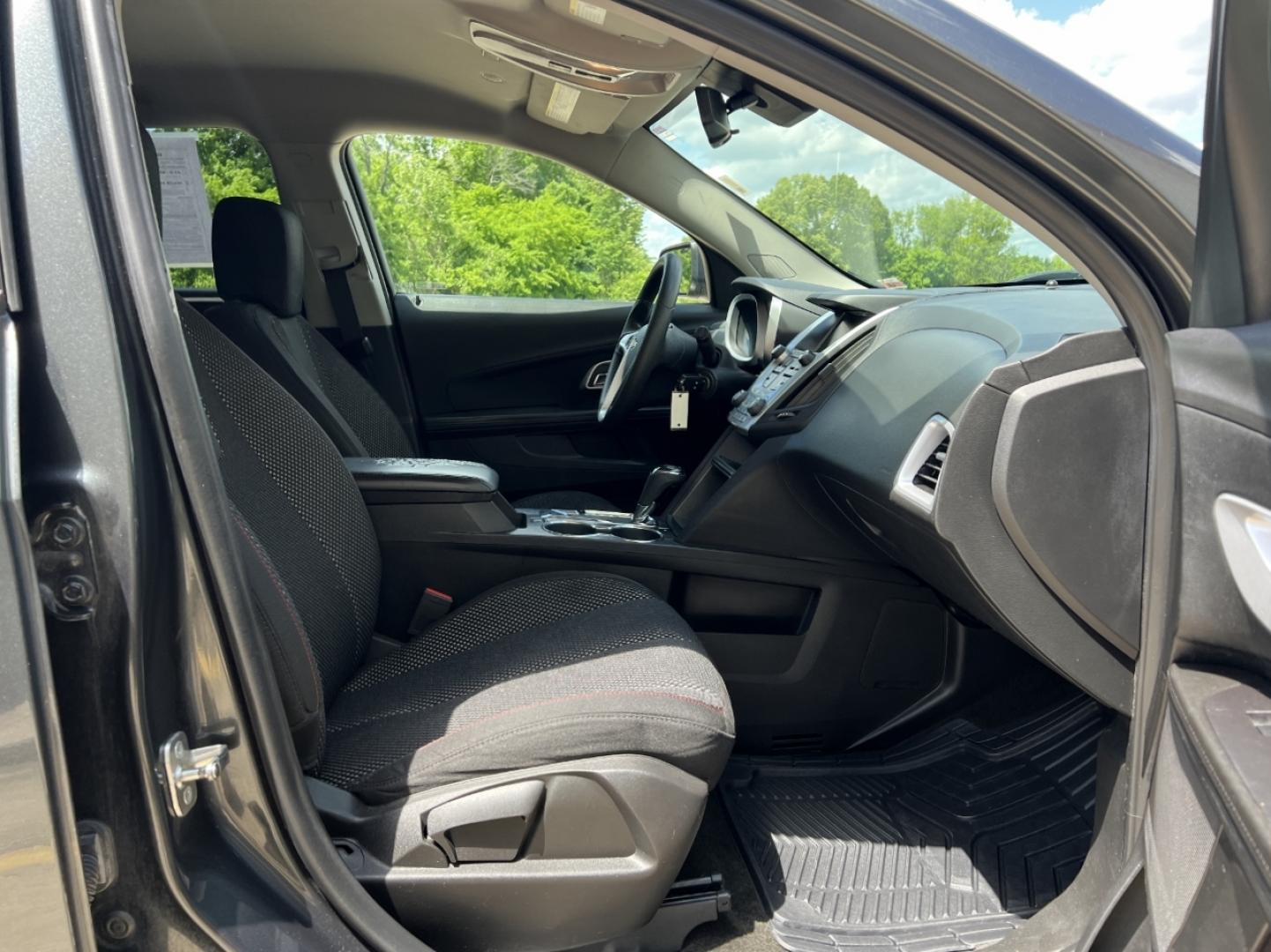 2017 GRAY /Black Cloth Chevrolet Equinox LT 2WD (2GNALCEKXH1) with an 2.4L 4 Cyl. engine, Automatic transmission, located at 2990 Old Orchard Rd., Jackson, MO, 63755, 37.354214, -89.612106 - 2017 Chevrolet Equinox LT 131xxx miles Front Wheel Drive 2.4L 4 Cyl. Automatic Backup Camera Bluetooth Cruise Power Windows/Locks/Mirrors We have financing available and we accept trades! Fill out a credit application on our website or come by today! If you have any questions, give us a ca - Photo#13