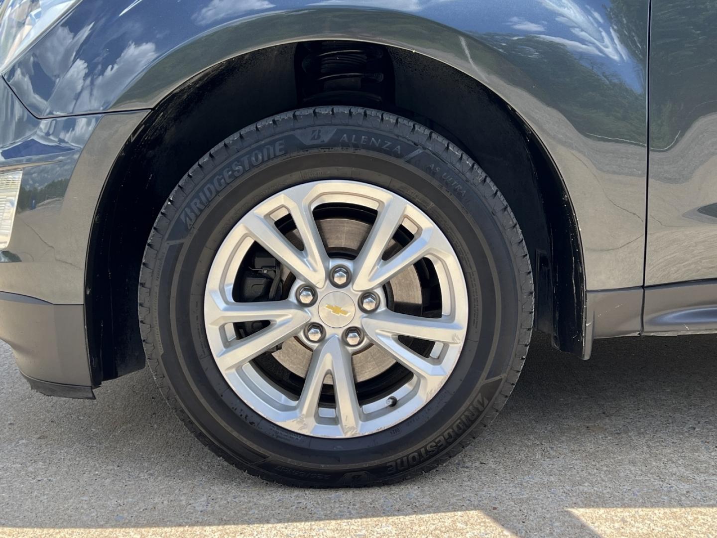 2017 GRAY /Black Cloth Chevrolet Equinox LT 2WD (2GNALCEKXH1) with an 2.4L 4 Cyl. engine, Automatic transmission, located at 2990 Old Orchard Rd., Jackson, MO, 63755, 37.354214, -89.612106 - 2017 Chevrolet Equinox LT 131xxx miles Front Wheel Drive 2.4L 4 Cyl. Automatic Backup Camera Bluetooth Cruise Power Windows/Locks/Mirrors We have financing available and we accept trades! Fill out a credit application on our website or come by today! If you have any questions, give us a ca - Photo#29