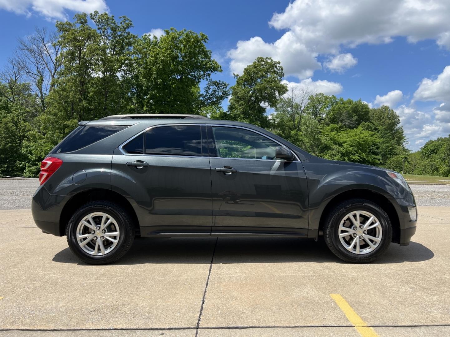 2017 GRAY /Black Cloth Chevrolet Equinox LT 2WD (2GNALCEKXH1) with an 2.4L 4 Cyl. engine, Automatic transmission, located at 2990 Old Orchard Rd., Jackson, MO, 63755, 37.354214, -89.612106 - 2017 Chevrolet Equinox LT 131xxx miles Front Wheel Drive 2.4L 4 Cyl. Automatic Backup Camera Bluetooth Cruise Power Windows/Locks/Mirrors We have financing available and we accept trades! Fill out a credit application on our website or come by today! If you have any questions, give us a ca - Photo#5