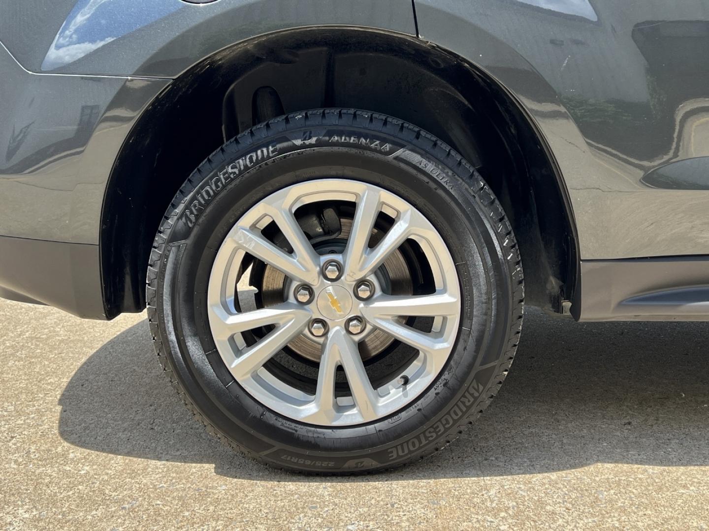 2017 GRAY /Black Cloth Chevrolet Equinox LT 2WD (2GNALCEKXH1) with an 2.4L 4 Cyl. engine, Automatic transmission, located at 2990 Old Orchard Rd., Jackson, MO, 63755, 37.354214, -89.612106 - 2017 Chevrolet Equinox LT 131xxx miles Front Wheel Drive 2.4L 4 Cyl. Automatic Backup Camera Bluetooth Cruise Power Windows/Locks/Mirrors We have financing available and we accept trades! Fill out a credit application on our website or come by today! If you have any questions, give us a ca - Photo#32