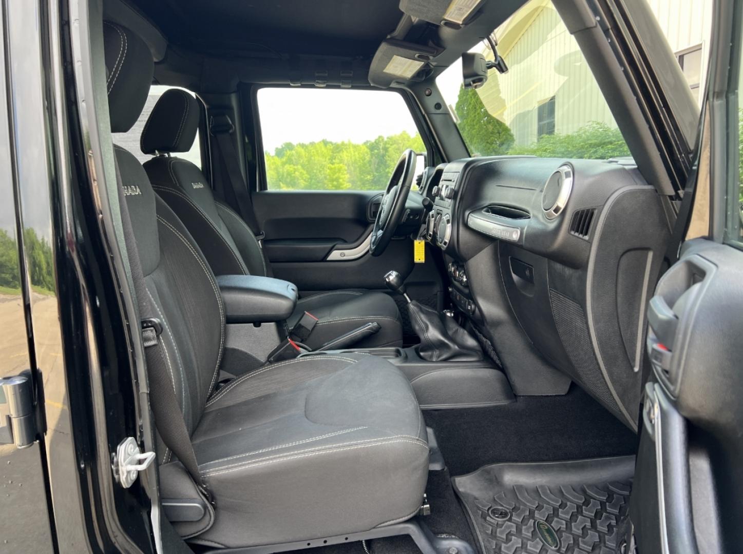 2016 BLACK /Black Cloth Jeep Wrangler Unlimited Sahara 4WD (1C4BJWEG6GL) with an 3.6L V6 engine, Manual transmission, located at 2990 Old Orchard Rd., Jackson, MO, 63755, 37.354214, -89.612106 - 2016 Jeep Wrangler Unlimited Sahara Only 90xxx miles 4x4 3.6L V6 6-Speed Manual Cruise Power Windows/Locks/Mirrors We have financing available and we accept trades! Fill out a credit application on our website or come by today! If you have any questions, give us a call at (573) 204-7777 or v - Photo#13