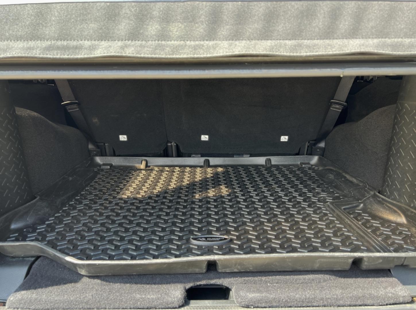2016 BLACK /Black Cloth Jeep Wrangler Unlimited Sahara 4WD (1C4BJWEG6GL) with an 3.6L V6 engine, Manual transmission, located at 2990 Old Orchard Rd., Jackson, MO, 63755, 37.354214, -89.612106 - 2016 Jeep Wrangler Unlimited Sahara Only 90xxx miles 4x4 3.6L V6 6-Speed Manual Cruise Power Windows/Locks/Mirrors We have financing available and we accept trades! Fill out a credit application on our website or come by today! If you have any questions, give us a call at (573) 204-7777 or v - Photo#17