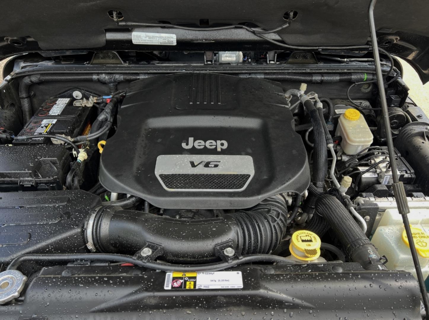 2016 BLACK /Black Cloth Jeep Wrangler Unlimited Sahara 4WD (1C4BJWEG6GL) with an 3.6L V6 engine, Manual transmission, located at 2990 Old Orchard Rd., Jackson, MO, 63755, 37.354214, -89.612106 - 2016 Jeep Wrangler Unlimited Sahara Only 90xxx miles 4x4 3.6L V6 6-Speed Manual Cruise Power Windows/Locks/Mirrors We have financing available and we accept trades! Fill out a credit application on our website or come by today! If you have any questions, give us a call at (573) 204-7777 or v - Photo#27