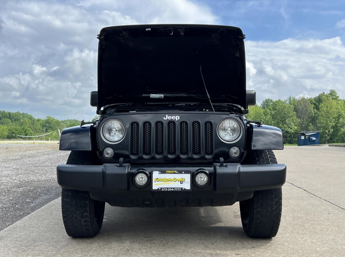 2016 BLACK /Black Cloth Jeep Wrangler Unlimited Sahara 4WD (1C4BJWEG6GL) with an 3.6L V6 engine, Manual transmission, located at 2990 Old Orchard Rd., Jackson, MO, 63755, 37.354214, -89.612106 - 2016 Jeep Wrangler Unlimited Sahara Only 90xxx miles 4x4 3.6L V6 6-Speed Manual Cruise Power Windows/Locks/Mirrors We have financing available and we accept trades! Fill out a credit application on our website or come by today! If you have any questions, give us a call at (573) 204-7777 or v - Photo#26