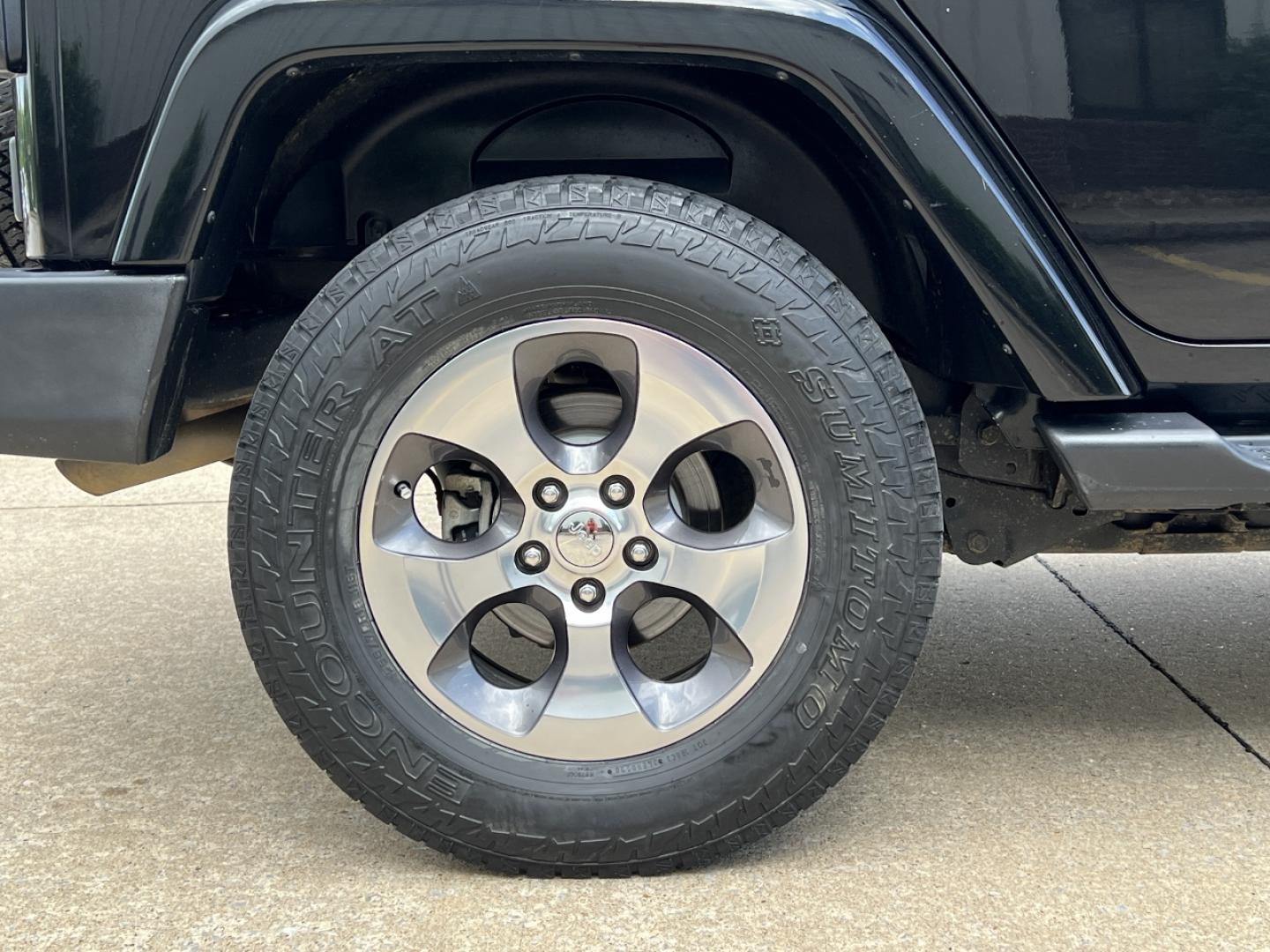 2016 BLACK /Black Cloth Jeep Wrangler Unlimited Sahara 4WD (1C4BJWEG6GL) with an 3.6L V6 engine, Manual transmission, located at 2990 Old Orchard Rd., Jackson, MO, 63755, 37.354214, -89.612106 - 2016 Jeep Wrangler Unlimited Sahara Only 90xxx miles 4x4 3.6L V6 6-Speed Manual Cruise Power Windows/Locks/Mirrors We have financing available and we accept trades! Fill out a credit application on our website or come by today! If you have any questions, give us a call at (573) 204-7777 or v - Photo#31