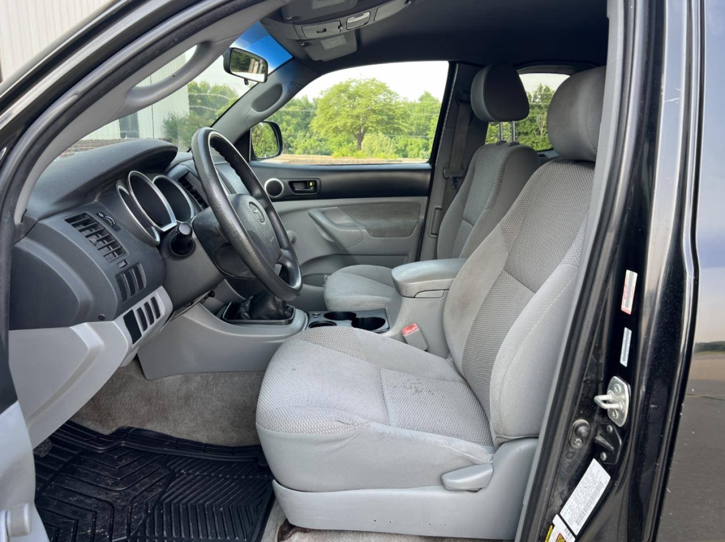 2008 BLACK /Gray Cloth Toyota Tacoma Access Cab 2WD (5TETX22N28Z) with an 2.7L 4 Cyl. engine, Automatic transmission, located at 2990 Old Orchard Rd., Jackson, MO, 63755, 37.354214, -89.612106 - 2008 Toyota Tacoma 187xxx miles Rear Wheel Drive 2.7L 4 Cyl. 5-Speed Manual We have financing available and we accept trades! Fill out a credit application on our website or come by today! If you have any questions, give us a call at (573) 204-7777 or visit our website at firstautocredit.com. - Photo#10