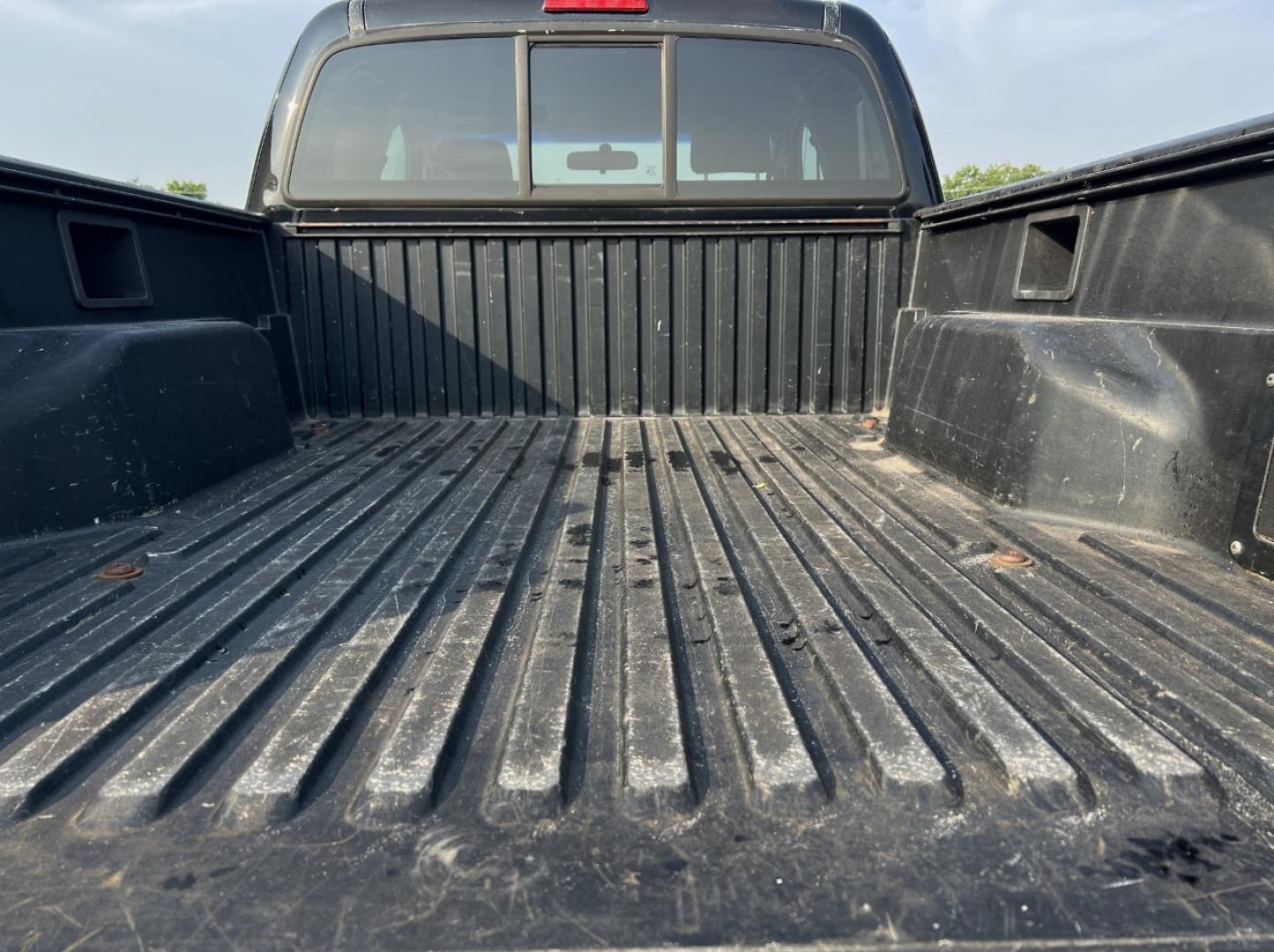 2008 BLACK /Gray Cloth Toyota Tacoma Access Cab 2WD (5TETX22N28Z) with an 2.7L 4 Cyl. engine, Automatic transmission, located at 2990 Old Orchard Rd., Jackson, MO, 63755, 37.354214, -89.612106 - 2008 Toyota Tacoma 187xxx miles Rear Wheel Drive 2.7L 4 Cyl. 5-Speed Manual We have financing available and we accept trades! Fill out a credit application on our website or come by today! If you have any questions, give us a call at (573) 204-7777 or visit our website at firstautocredit.com. - Photo#17
