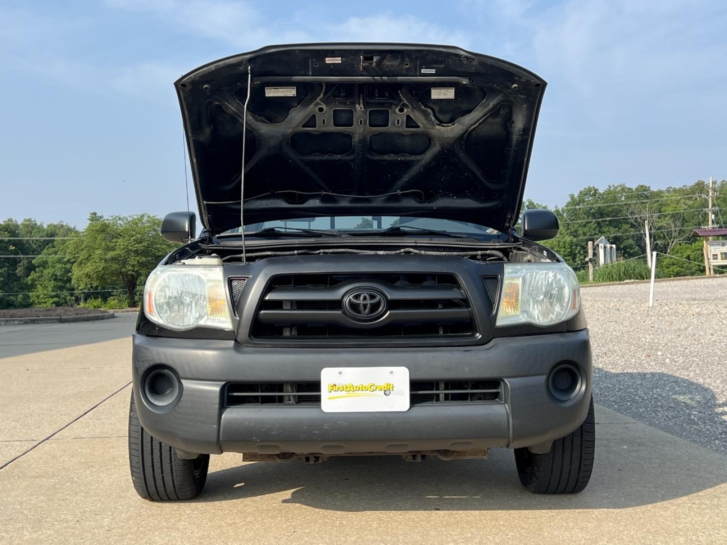 2008 BLACK /Gray Cloth Toyota Tacoma Access Cab 2WD (5TETX22N28Z) with an 2.7L 4 Cyl. engine, Automatic transmission, located at 2990 Old Orchard Rd., Jackson, MO, 63755, 37.354214, -89.612106 - 2008 Toyota Tacoma 187xxx miles Rear Wheel Drive 2.7L 4 Cyl. 5-Speed Manual We have financing available and we accept trades! Fill out a credit application on our website or come by today! If you have any questions, give us a call at (573) 204-7777 or visit our website at firstautocredit.com. - Photo#23