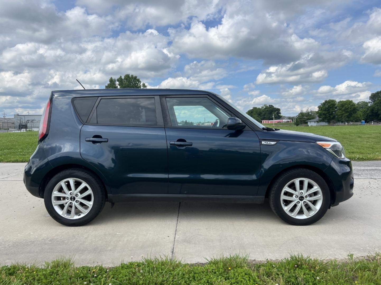 2018 BLUE /Black Cloth Kia Soul + (KNDJP3A51J7) with an 2.0L 4 Cyl. engine, Automatic transmission, located at 506 S. Kingshighway, Cape Girardeau, MO, 63703, (573) 235-5000, 37.294994, -89.556206 - 2018 Kia Soul + 97xxx miles Front Wheel Drive 2.0L 4 Cyl. Automatic Backup Camera Bluetooth Cruise Power Windows/Locks/Mirrors We have financing available and we accept trades! Fill out a credit application on our website or come by today! If you have any questions, give us a call at (573) - Photo#5