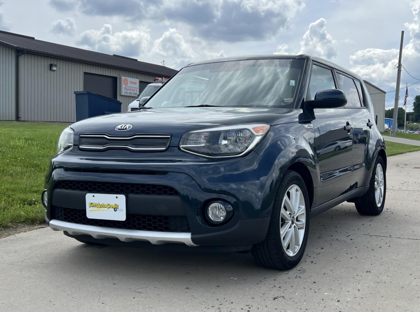 2018 BLUE /Black Cloth Kia Soul + (KNDJP3A51J7) with an 2.0L 4 Cyl. engine, Automatic transmission, located at 506 S. Kingshighway, Cape Girardeau, MO, 63703, (573) 235-5000, 37.294994, -89.556206 - 2018 Kia Soul + 97xxx miles Front Wheel Drive 2.0L 4 Cyl. Automatic Backup Camera Bluetooth Cruise Power Windows/Locks/Mirrors We have financing available and we accept trades! Fill out a credit application on our website or come by today! If you have any questions, give us a call at (573) - Photo#3