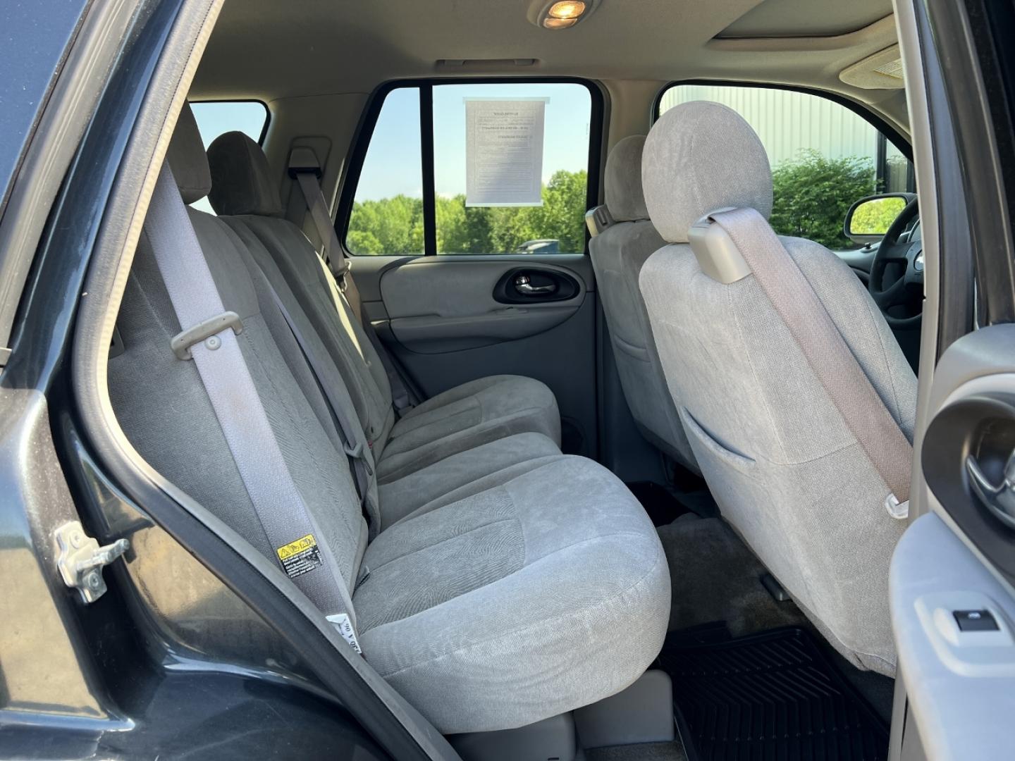 2006 BLACK /Gray Cloth Chevrolet TrailBlazer LS 4WD (1GNDT13S962) with an 4.2L V6 engine, Automatic transmission, located at 2990 Old Orchard Rd., Jackson, MO, 63755, 37.354214, -89.612106 - 2006 Chevrolet TrailBlazer LS 184xxx miles 4 Wheel Drive 4.2L V6 Automatic Power Driver Seat Sunroof Cruise Power Windows/Locks/Mirrors We have financing available and we accept trades! Fill out a credit application on our website or come by today! If you have any questions, give us a call - Photo#17