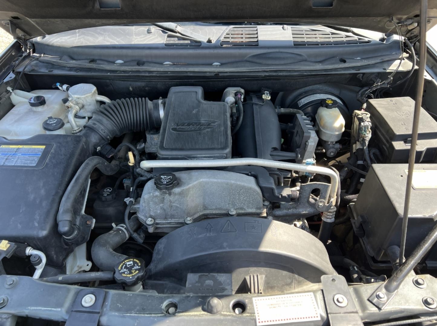 2006 BLACK /Gray Cloth Chevrolet TrailBlazer LS 4WD (1GNDT13S962) with an 4.2L V6 engine, Automatic transmission, located at 2990 Old Orchard Rd., Jackson, MO, 63755, 37.354214, -89.612106 - 2006 Chevrolet TrailBlazer LS 184xxx miles 4 Wheel Drive 4.2L V6 Automatic Power Driver Seat Sunroof Cruise Power Windows/Locks/Mirrors We have financing available and we accept trades! Fill out a credit application on our website or come by today! If you have any questions, give us a call - Photo#33