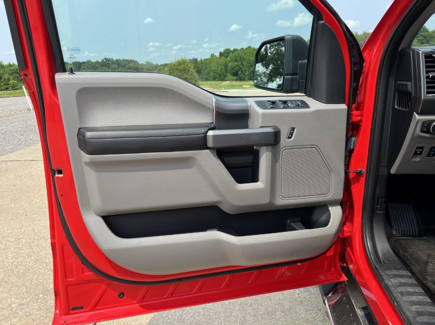 2015 RED /Gray Cloth Ford F-150 XLT SuperCrew 6.5-ft. Bed 4WD (1FTEW1EP6FK) with an 2.7L V6 engine, Automatic transmission, located at 2990 Old Orchard Rd., Jackson, MO, 63755, 37.354214, -89.612106 - 2015 Ford F-150 XLT Only 48xxx miles 4x4 2.7L V6 Automatic Backup Camera Power Driver Seat New Tires Bluetooth Cruise Power Windows/Locks/Mirrors We have financing available and we accept trades! Fill out a credit application on our website or come by today! If you have any questions, gi - Photo#12