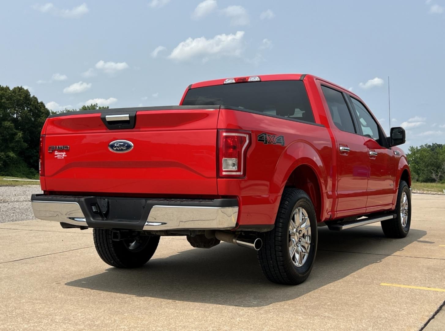 2015 RED /Gray Cloth Ford F-150 XLT SuperCrew 6.5-ft. Bed 4WD (1FTEW1EP6FK) with an 2.7L V6 engine, Automatic transmission, located at 2990 Old Orchard Rd., Jackson, MO, 63755, 37.354214, -89.612106 - 2015 Ford F-150 XLT Only 48xxx miles 4x4 2.7L V6 Automatic Backup Camera Power Driver Seat New Tires Bluetooth Cruise Power Windows/Locks/Mirrors We have financing available and we accept trades! Fill out a credit application on our website or come by today! If you have any questions, gi - Photo#8
