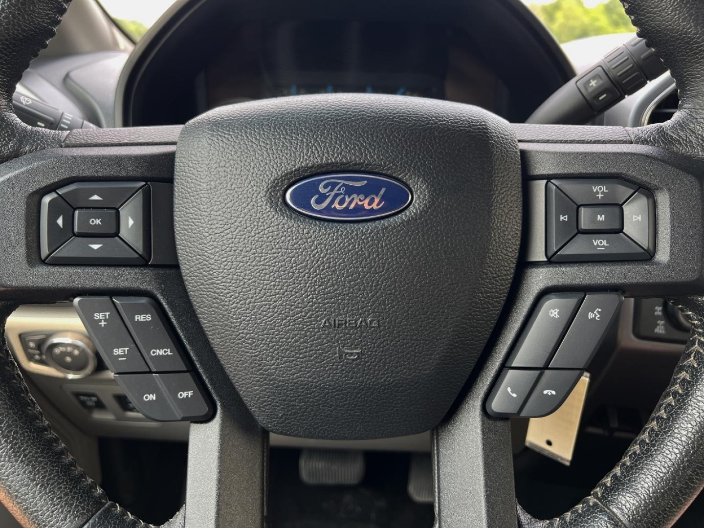 2015 RED /Gray Cloth Ford F-150 XLT SuperCrew 6.5-ft. Bed 4WD (1FTEW1EP6FK) with an 2.7L V6 engine, Automatic transmission, located at 2990 Old Orchard Rd., Jackson, MO, 63755, 37.354214, -89.612106 - 2015 Ford F-150 XLT Only 48xxx miles 4x4 2.7L V6 Automatic Backup Camera Power Driver Seat New Tires Bluetooth Cruise Power Windows/Locks/Mirrors We have financing available and we accept trades! Fill out a credit application on our website or come by today! If you have any questions, gi - Photo#21