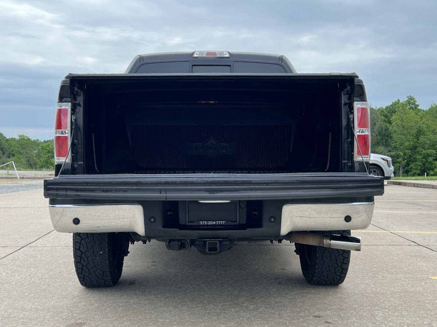 2013 BLACK /Gray Cloth Ford F-150 XLT SuperCrew 6.5-ft. Bed 4WD (1FTFW1ET3DK) with an 3.5L V6 TURBO engine, Automatic transmission, located at 2990 Old Orchard Rd., Jackson, MO, 63755, 37.354214, -89.612106 - 2013 Ford F-150 XLT 110xxx miles 4x4 3.5L V6 Automatic Backup Camera Power Driver Seat Bluetooth Cruise Power Windows/Locks/Mirrors We have financing available and we accept trades! Fill out a credit application on our website or come by today! If you have any questions, give us a call at - Photo#18