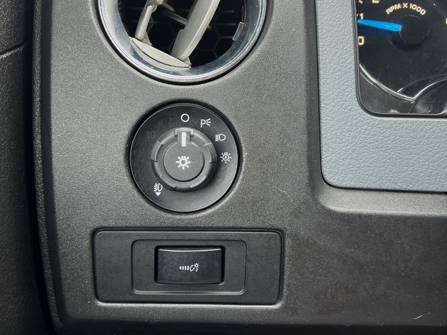 2013 BLACK /Gray Cloth Ford F-150 XLT SuperCrew 6.5-ft. Bed 4WD (1FTFW1ET3DK) with an 3.5L V6 TURBO engine, Automatic transmission, located at 2990 Old Orchard Rd., Jackson, MO, 63755, 37.354214, -89.612106 - 2013 Ford F-150 XLT 110xxx miles 4x4 3.5L V6 Automatic Backup Camera Power Driver Seat Bluetooth Cruise Power Windows/Locks/Mirrors We have financing available and we accept trades! Fill out a credit application on our website or come by today! If you have any questions, give us a call at - Photo#31