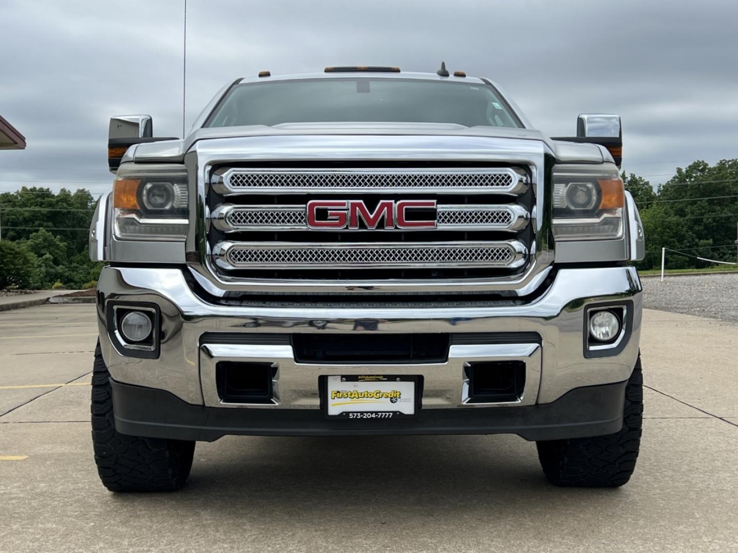 2015 SILVER /Black Leather GMC Sierra 2500HD SLT Crew Cab 4WD (1GT12ZEG4FF) with an 6.0L V8 engine, Automatic transmission, located at 2990 Old Orchard Rd., Jackson, MO, 63755, 37.354214, -89.612106 - 2015 GMC Sierra 2500HD SLT 166xxx miles 4x4 6.0L V8 Automatic Leather Navigation Power/Heated Seats Backup Camera Bluetooth Remote Start Cruise Power Windows/Locks/Mirrors We have financing available and we accept trades! Fill out a credit application on our website or come by today! I - Photo#13