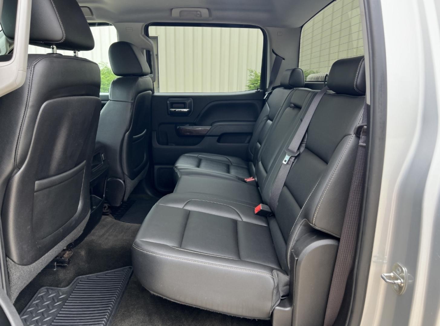 2015 SILVER /Black Leather GMC Sierra 2500HD SLT Crew Cab 4WD (1GT12ZEG4FF) with an 6.0L V8 engine, Automatic transmission, located at 2990 Old Orchard Rd., Jackson, MO, 63755, 37.354214, -89.612106 - 2015 GMC Sierra 2500HD SLT 166xxx miles 4x4 6.0L V8 Automatic Leather Navigation Power/Heated Seats Backup Camera Bluetooth Remote Start Cruise Power Windows/Locks/Mirrors We have financing available and we accept trades! Fill out a credit application on our website or come by today! I - Photo#18