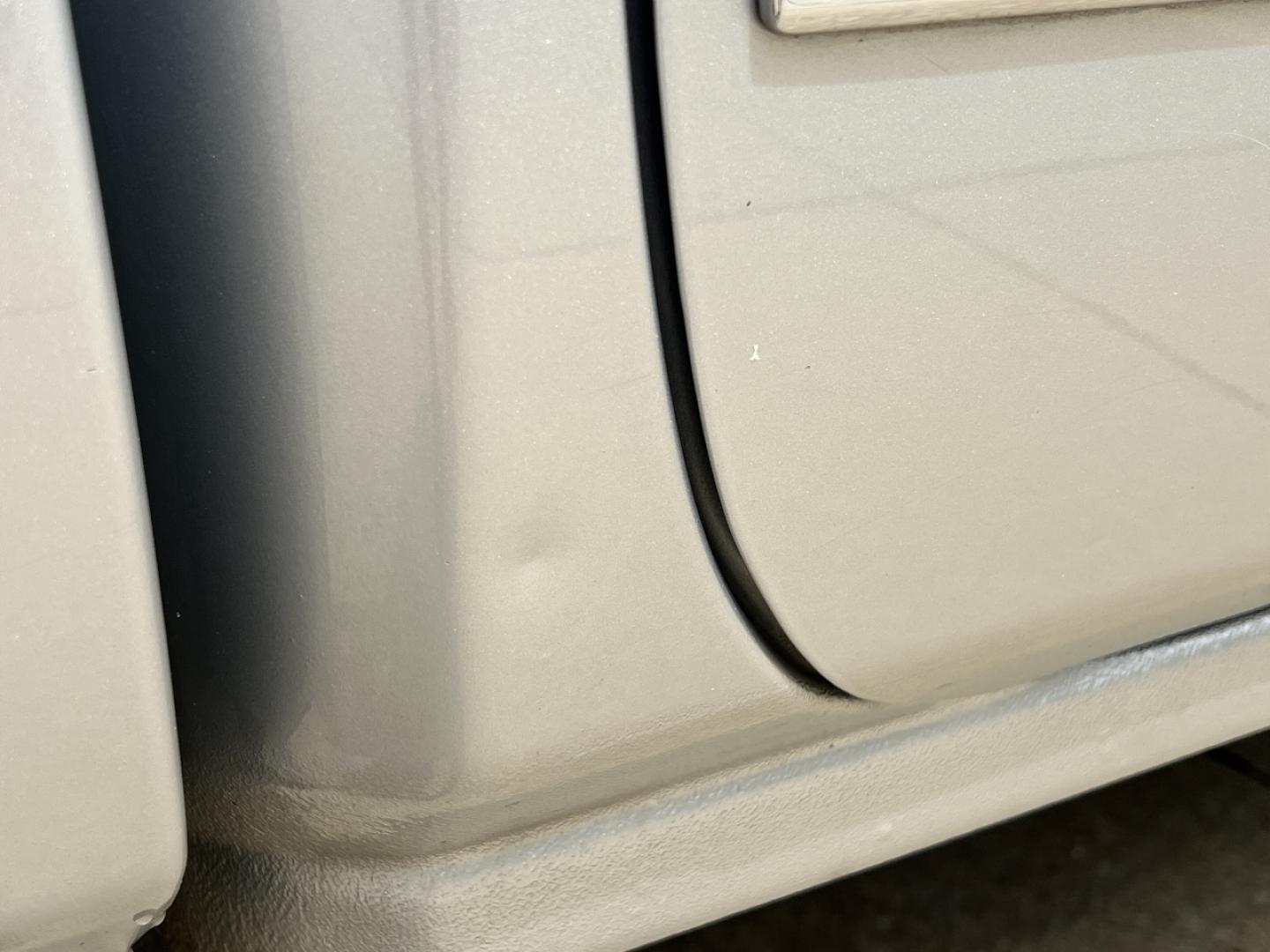 2015 SILVER /Black Leather GMC Sierra 2500HD SLT Crew Cab 4WD (1GT12ZEG4FF) with an 6.0L V8 engine, Automatic transmission, located at 2990 Old Orchard Rd., Jackson, MO, 63755, 37.354214, -89.612106 - 2015 GMC Sierra 2500HD SLT 166xxx miles 4x4 6.0L V8 Automatic Leather Navigation Power/Heated Seats Backup Camera Bluetooth Remote Start Cruise Power Windows/Locks/Mirrors We have financing available and we accept trades! Fill out a credit application on our website or come by today! I - Photo#49