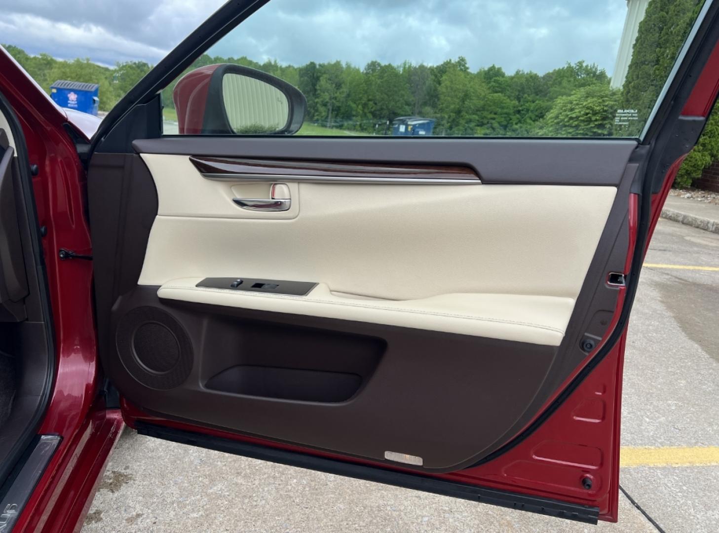 2017 RED /Tan Leather Lexus ES 350 Sedan (58ABK1GG1HU) with an 3.5L V6 engine, Automatic transmission, located at 2990 Old Orchard Rd., Jackson, MO, 63755, 37.354214, -89.612106 - 2017 Lexus ES 350 Only 42xxx miles Front Wheel Drive 3.5L V6 Automatic Leather Navigation Power/Heated/Cooled Seats Backup Camera Sunroof New Tires Bluetooth Cruise Power Windows/Locks/Mirrors We have financing available and we accept trades! Fill out a credit application on our websit - Photo#16