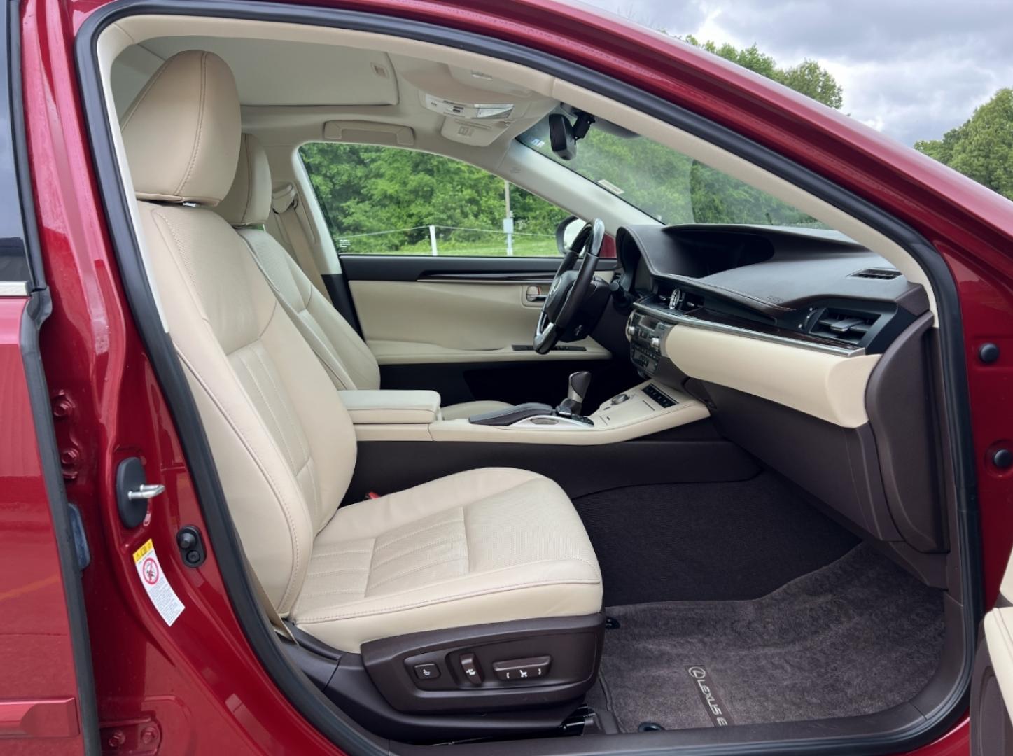 2017 RED /Tan Leather Lexus ES 350 Sedan (58ABK1GG1HU) with an 3.5L V6 engine, Automatic transmission, located at 2990 Old Orchard Rd., Jackson, MO, 63755, 37.354214, -89.612106 - 2017 Lexus ES 350 Only 42xxx miles Front Wheel Drive 3.5L V6 Automatic Leather Navigation Power/Heated/Cooled Seats Backup Camera Sunroof New Tires Bluetooth Cruise Power Windows/Locks/Mirrors We have financing available and we accept trades! Fill out a credit application on our websit - Photo#17
