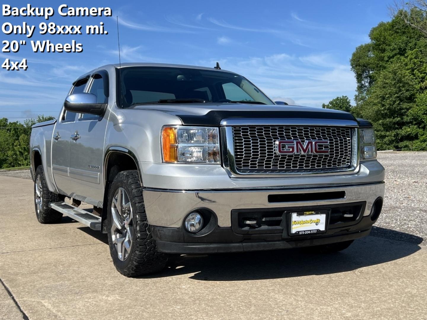 2012 SILVER /Black Cloth GMC Sierra 1500 SLE Crew Cab 4WD (3GTP2VE70CG) with an 5.3L V8 engine, Automatic transmission, located at 2990 Old Orchard Rd., Jackson, MO, 63755, 37.354214, -89.612106 - 2012 GMC Sierra 1500 SLE Only 98xxx miles 4x4 5.3L V8 Automatic Backup Camera Power Driver Seat Cruise Power Windows/Locks/Mirrors We have financing available and we accept trades! Fill out a credit application on our website or come by today! If you have any questions, give us a call at ( - Photo#0