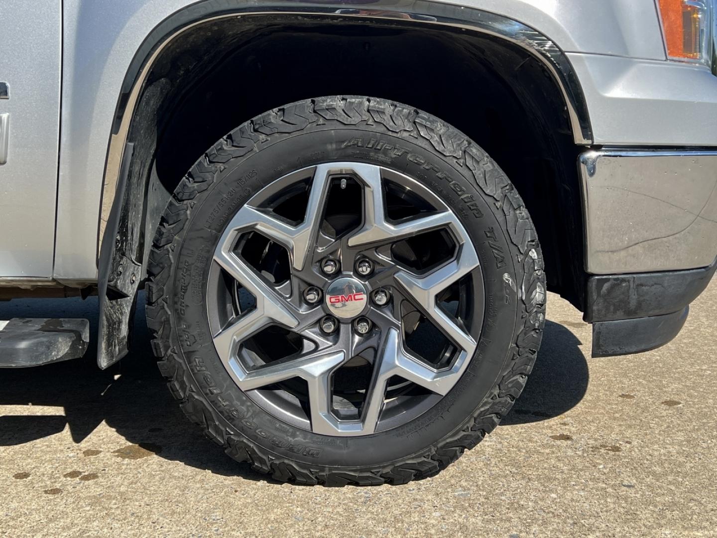 2012 SILVER /Black Cloth GMC Sierra 1500 SLE Crew Cab 4WD (3GTP2VE70CG) with an 5.3L V8 engine, Automatic transmission, located at 2990 Old Orchard Rd., Jackson, MO, 63755, 37.354214, -89.612106 - 2012 GMC Sierra 1500 SLE Only 98xxx miles 4x4 5.3L V8 Automatic Backup Camera Power Driver Seat Cruise Power Windows/Locks/Mirrors We have financing available and we accept trades! Fill out a credit application on our website or come by today! If you have any questions, give us a call at ( - Photo#36