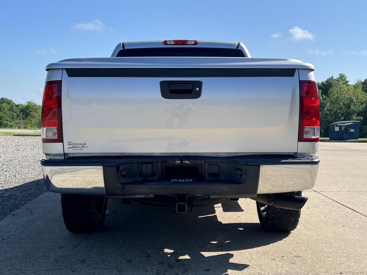 2012 SILVER /Black Cloth GMC Sierra 1500 SLE Crew Cab 4WD (3GTP2VE70CG) with an 5.3L V8 engine, Automatic transmission, located at 2990 Old Orchard Rd., Jackson, MO, 63755, 37.354214, -89.612106 - 2012 GMC Sierra 1500 SLE Only 98xxx miles 4x4 5.3L V8 Automatic Backup Camera Power Driver Seat Cruise Power Windows/Locks/Mirrors We have financing available and we accept trades! Fill out a credit application on our website or come by today! If you have any questions, give us a call at ( - Photo#10