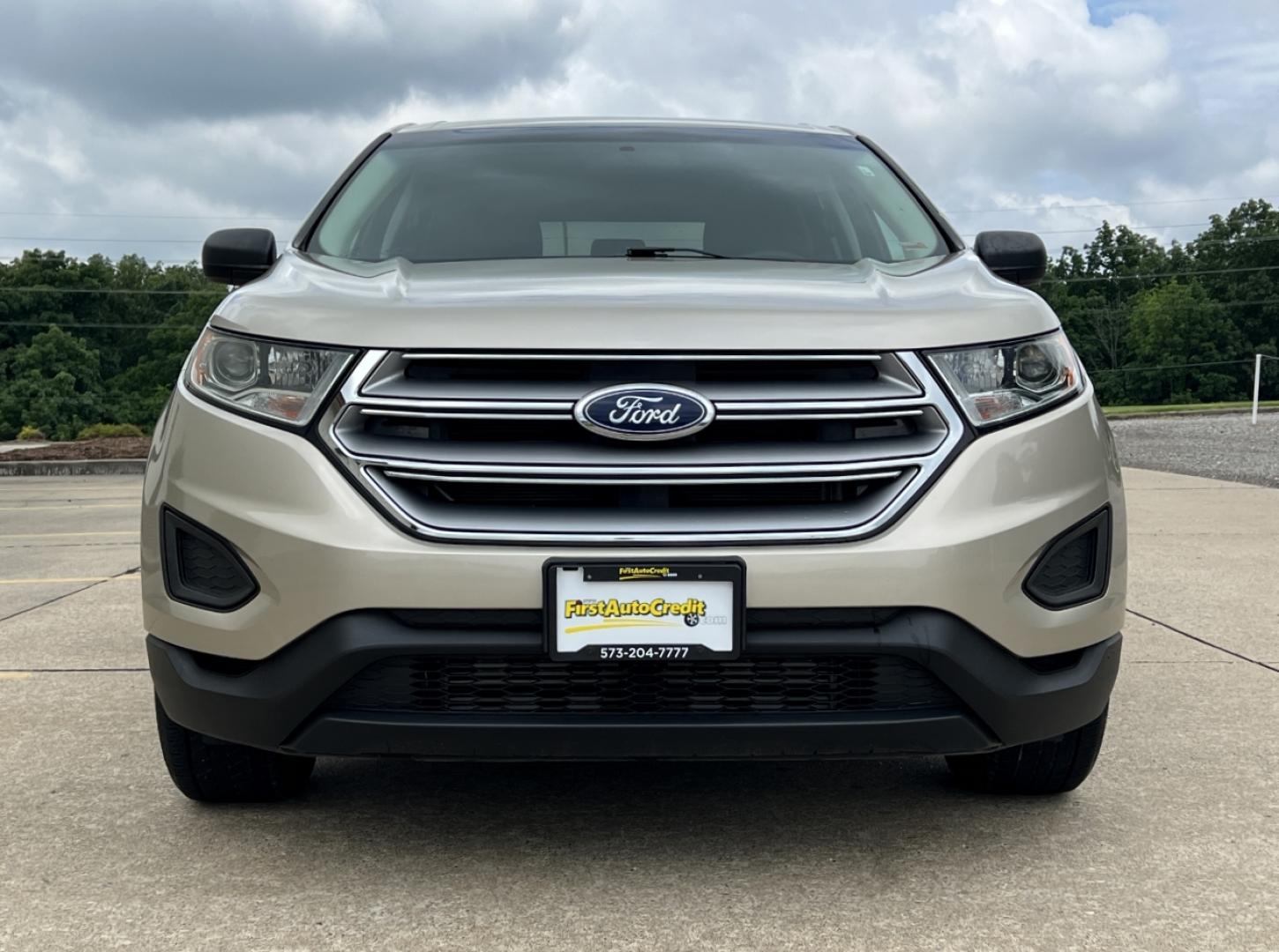 2018 GOLD /Gray Cloth Ford Edge SE FWD (2FMPK3G96JB) with an 2.0L 4 Cyl. engine, Automatic transmission, located at 2990 Old Orchard Rd., Jackson, MO, 63755, 37.354214, -89.612106 - 2018 Ford Edge SE Local 1-Owner Only 46xxx miles Front Wheel Drive 2.0L 4 Cyl. Automatic Backup Camera Bluetooth Cruise Power Windows/Locks/Mirrors We have financing available and we accept trades! Fill out a credit application on our website or come by today! If you have any questions, g - Photo#9