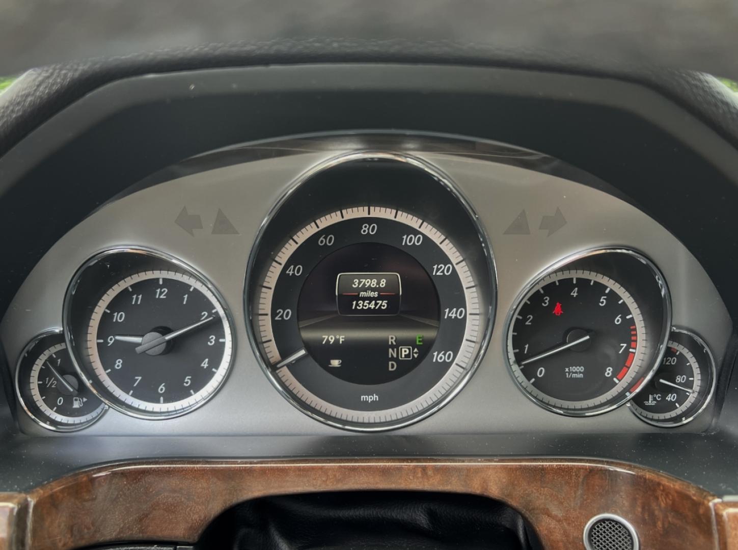 2013 SILVER /Black Leather Mercedes-Benz E-Class Wagon E350 4MATIC Sedan (WDDHF8JB0DA) with an 3.5L V6 engine, Automatic transmission, located at 2990 Old Orchard Rd., Jackson, MO, 63755, 37.354214, -89.612106 - *** SALVAGE TITLE *** 2013 Mercedes-Benz E-Class E350 4Matic 135xxx miles All Wheel Drive 3.5L V6 Automatic Leather Navigation Power/Heated Seats Backup Camera Sunroof Bluetooth Cruise Power Windows/Locks/Mirrors We have financing available and we accept trades! Fill out a credit appli - Photo#1